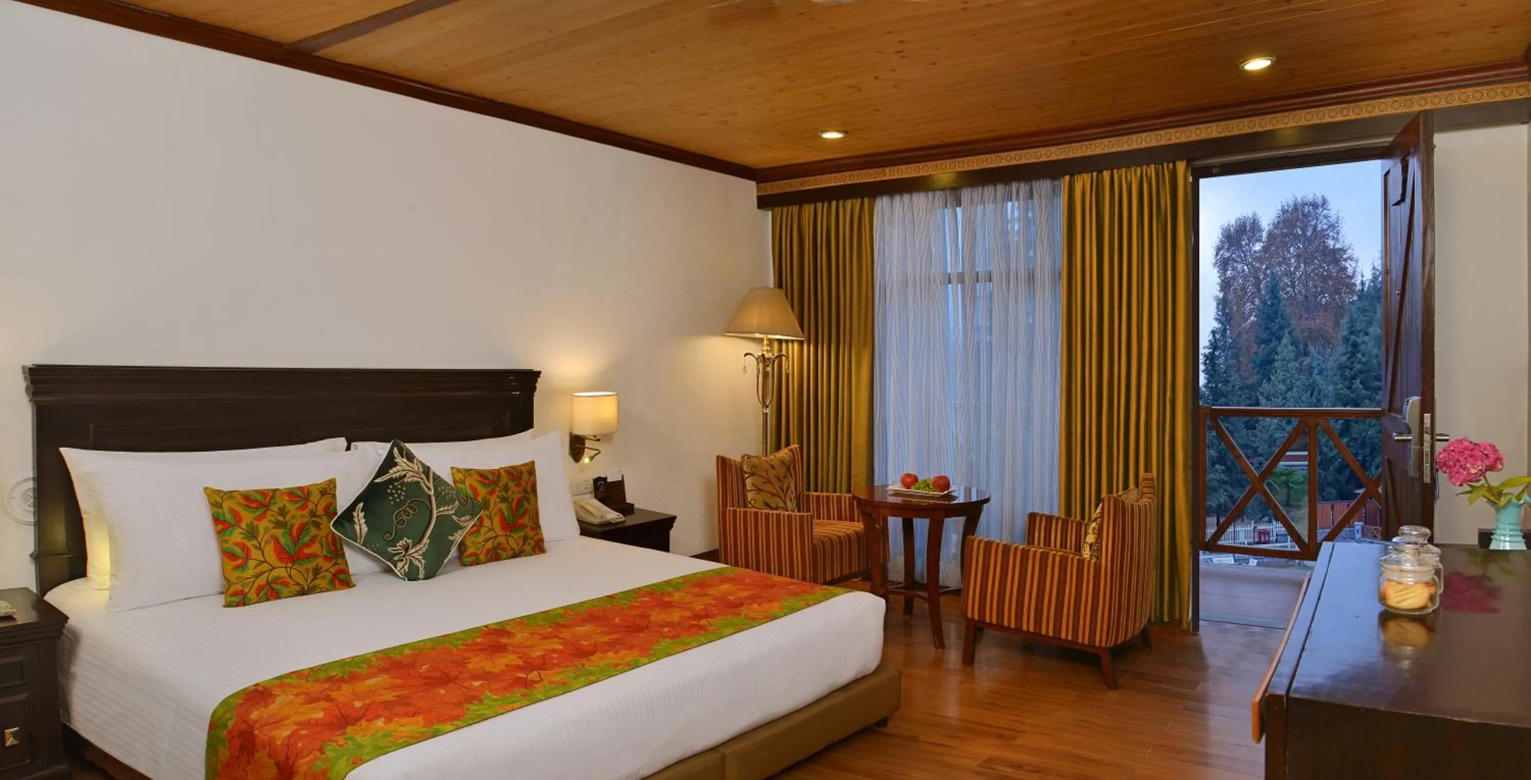 Seating area, Bed in Fortune Resort Heevan, Srinagar - Member ITC Hotels' Group