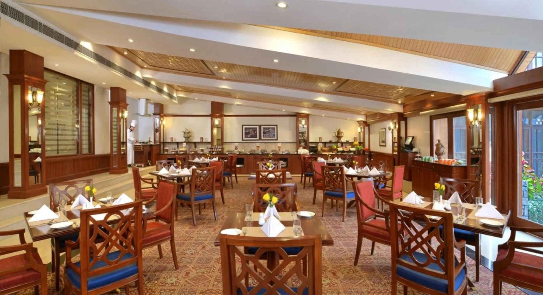Restaurant/places to eat in Fortune Resort Heevan, Srinagar - Member ITC Hotels' Group