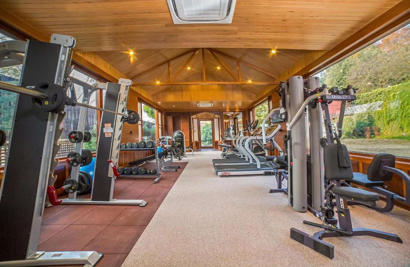 Lobby or reception in Fortune Resort Heevan, Srinagar - Member ITC Hotels' Group