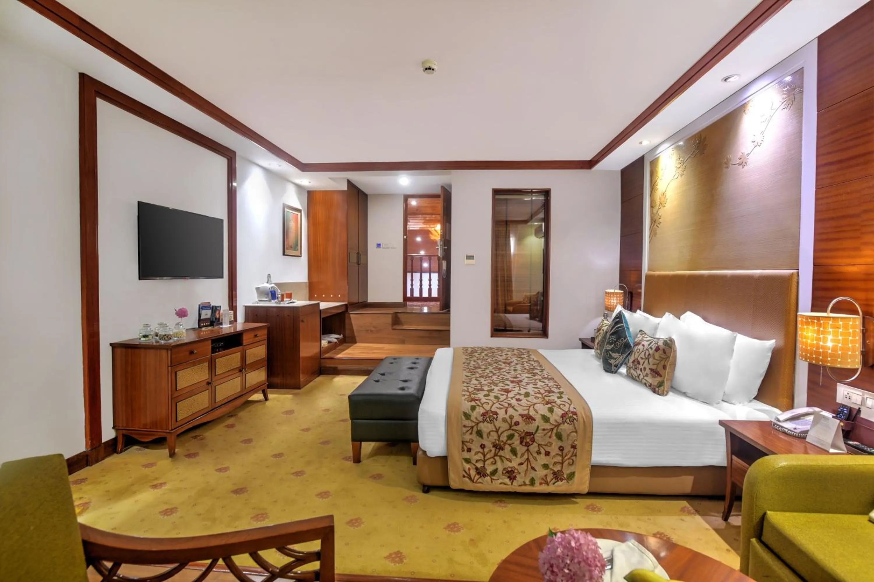 Bedroom, Bed in Fortune Resort Heevan, Srinagar - Member ITC Hotels' Group