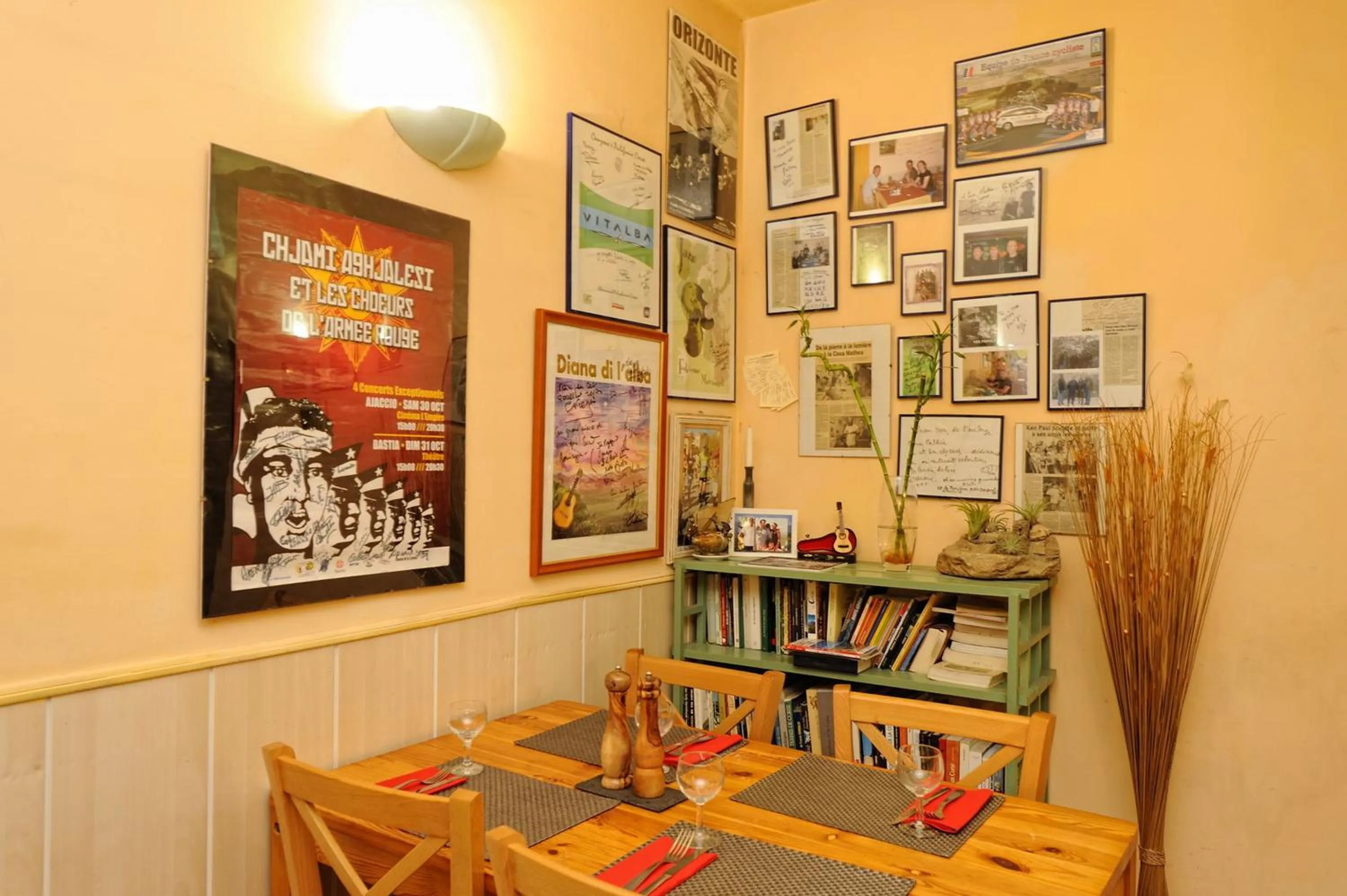 Restaurant/places to eat in Auberge Casa Mathea