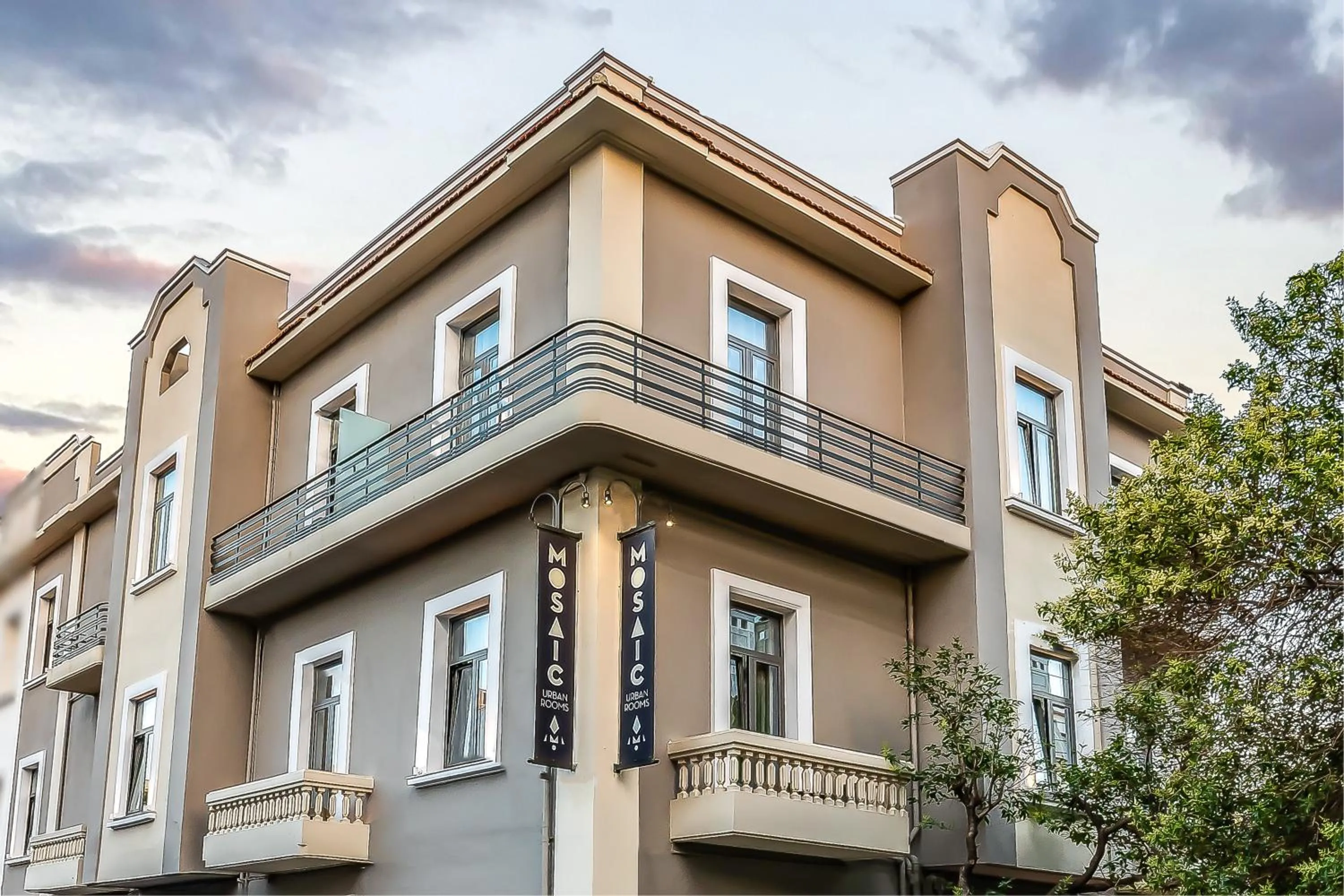 Facade/entrance in Mosaic