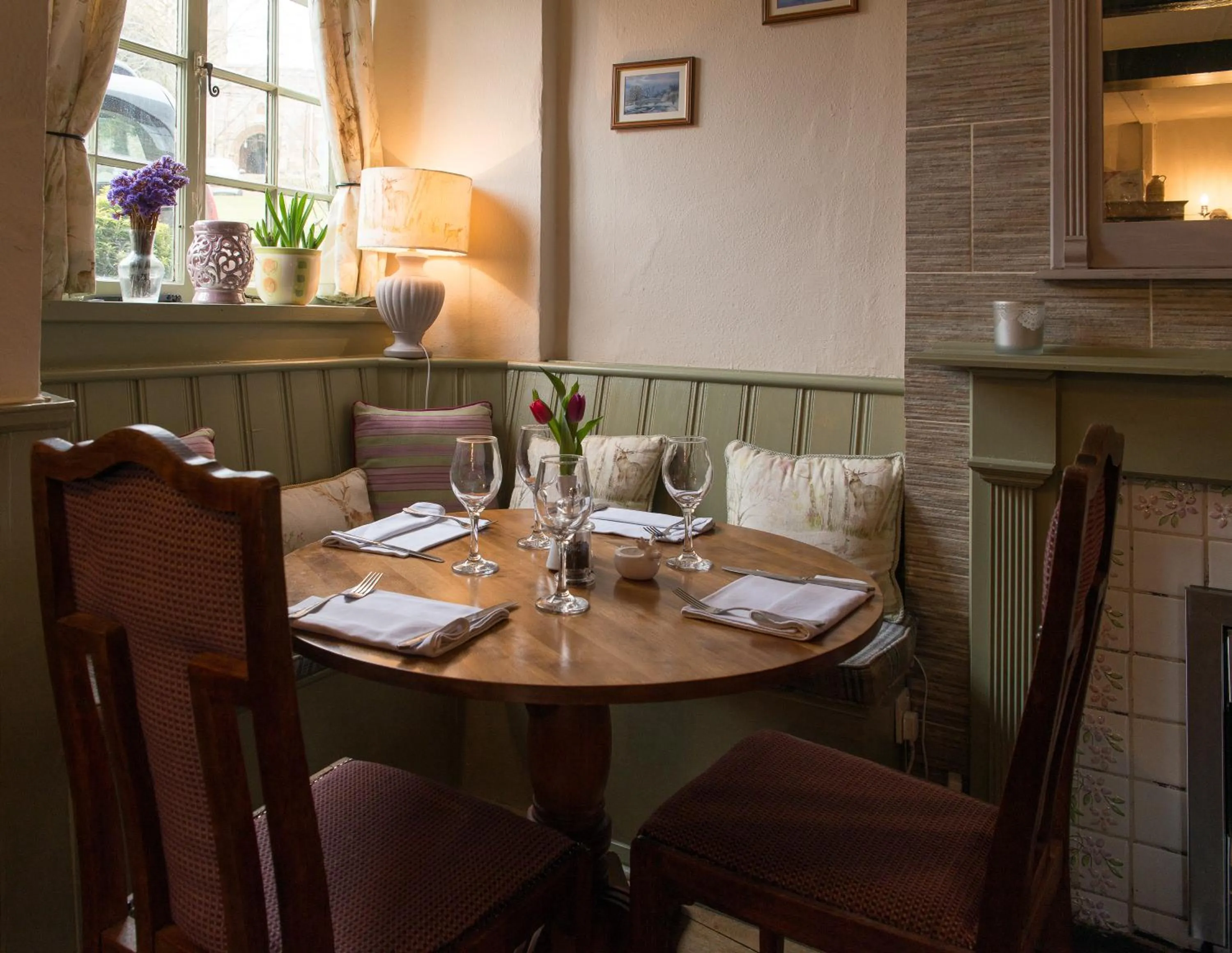 Restaurant/places to eat in Stag's Head