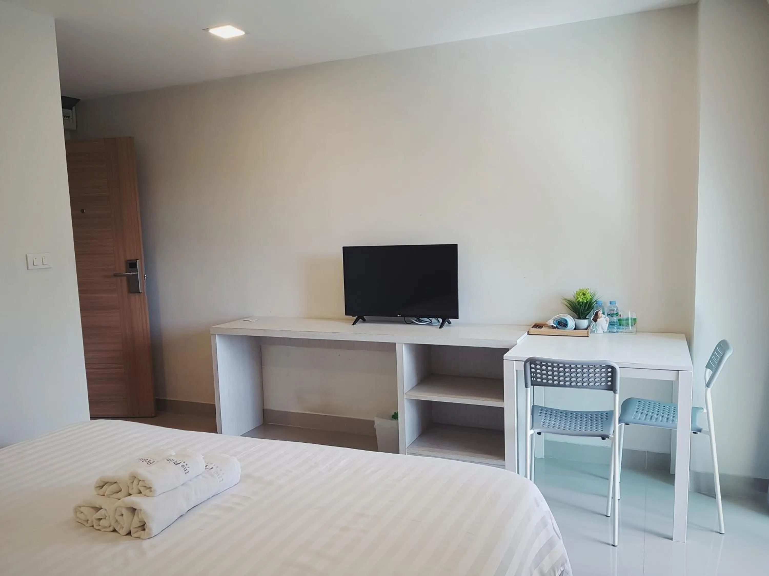 Bed in The Prima Residence - SHA Certificate