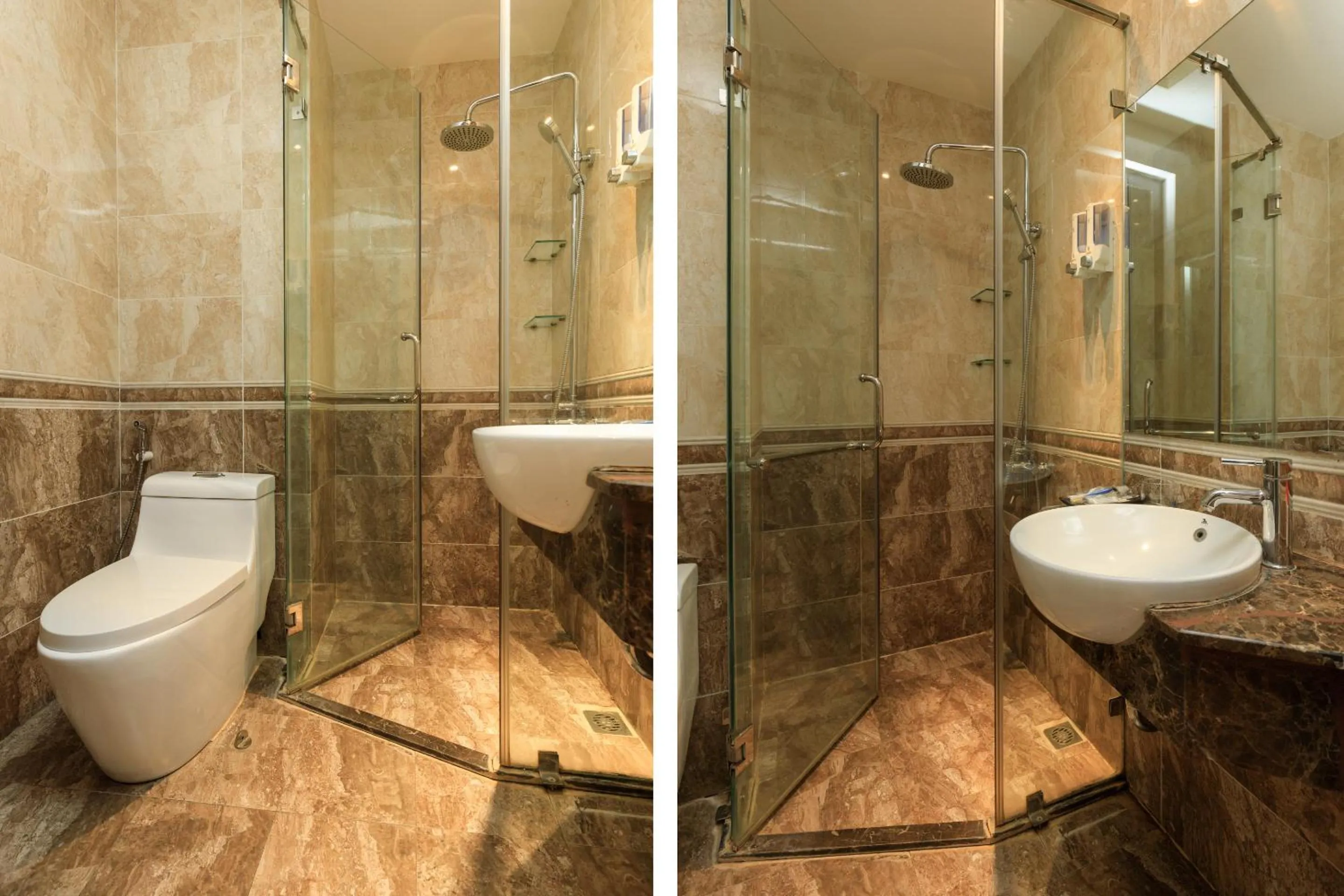 Bathroom in Yolo Wa Hotel