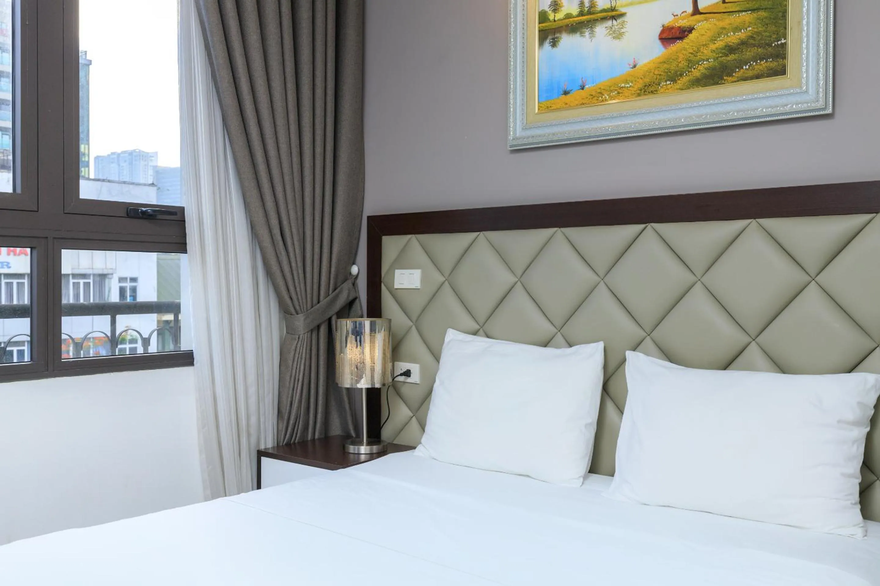 Bedroom, Bed in Yolo Wa Hotel