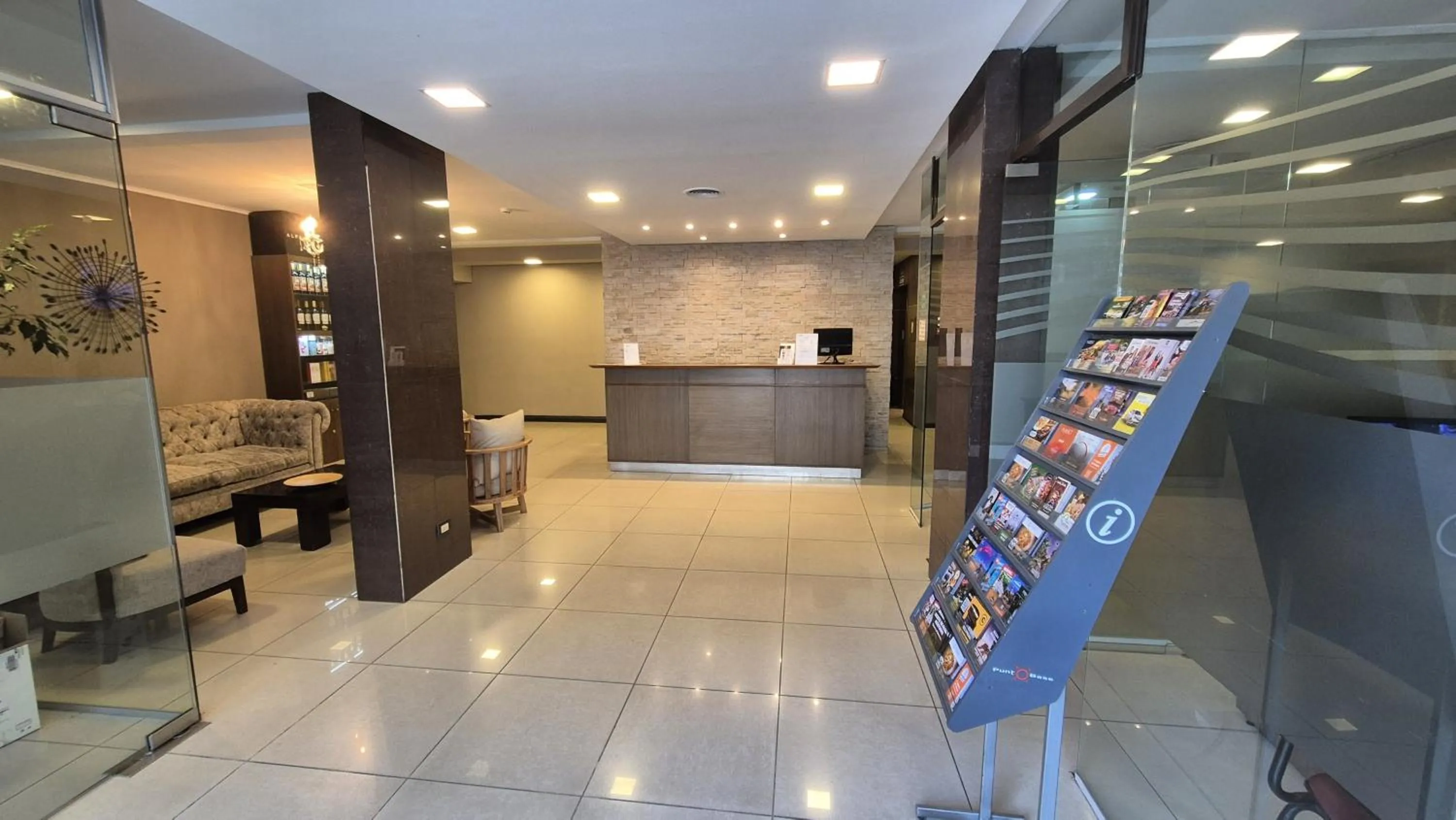 Lobby or reception in DAKAR HOTEL