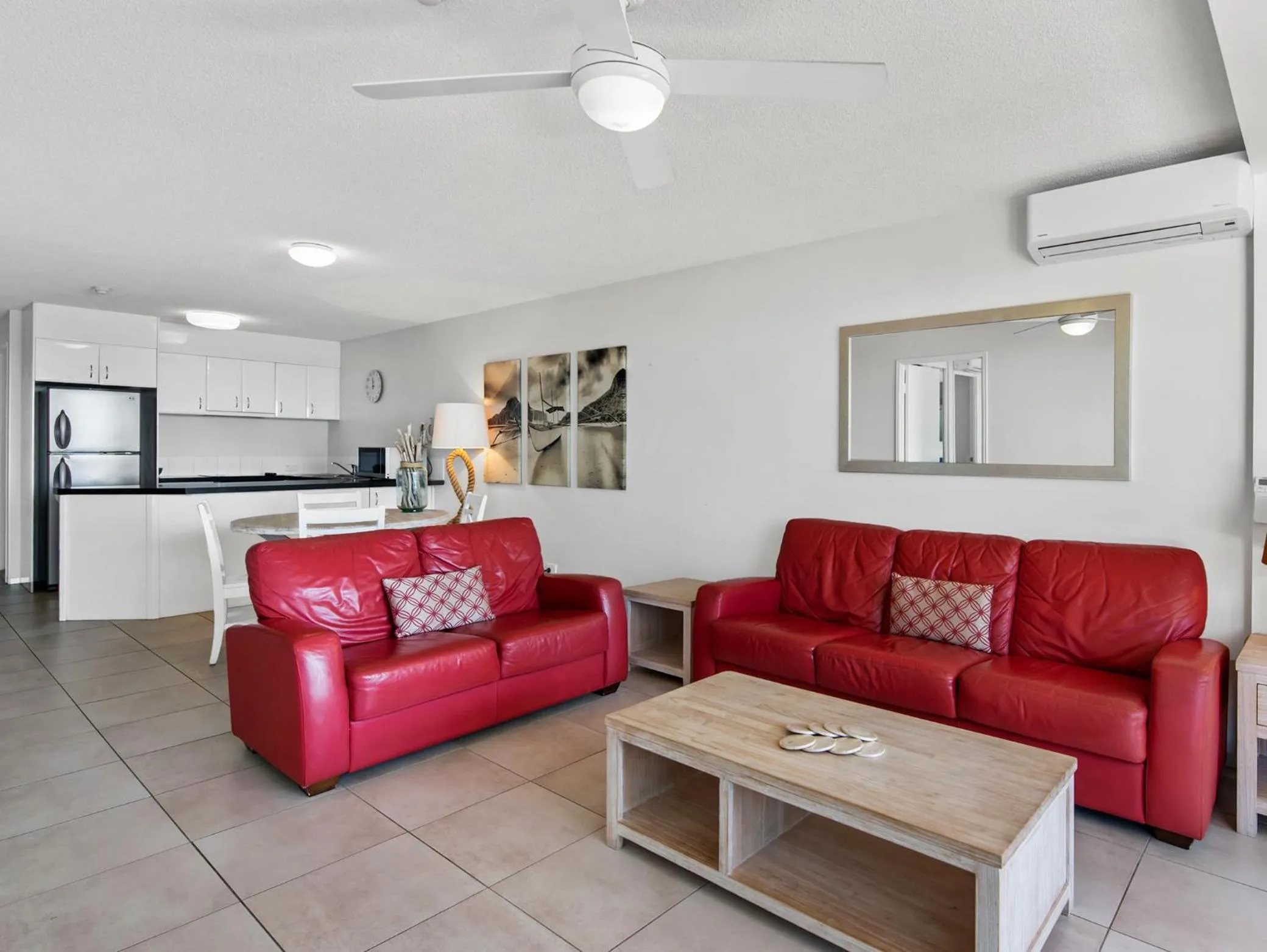 Kitchen or kitchenette in Peninsular Beachfront Resort