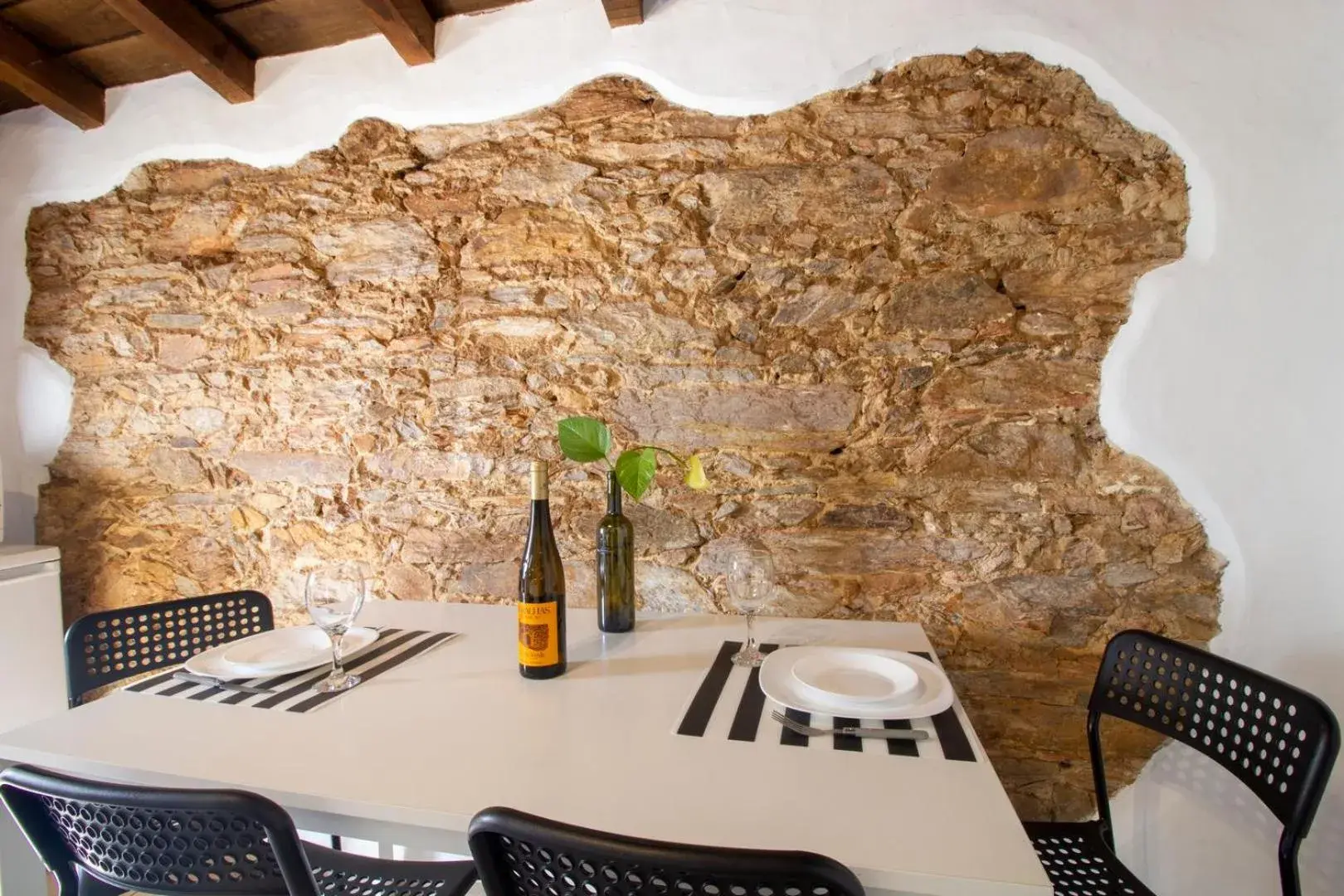 Two-Bedroom Townhouse in Recanto do Sossego Two-Bedroom Townhouse in Recanto do Sossego