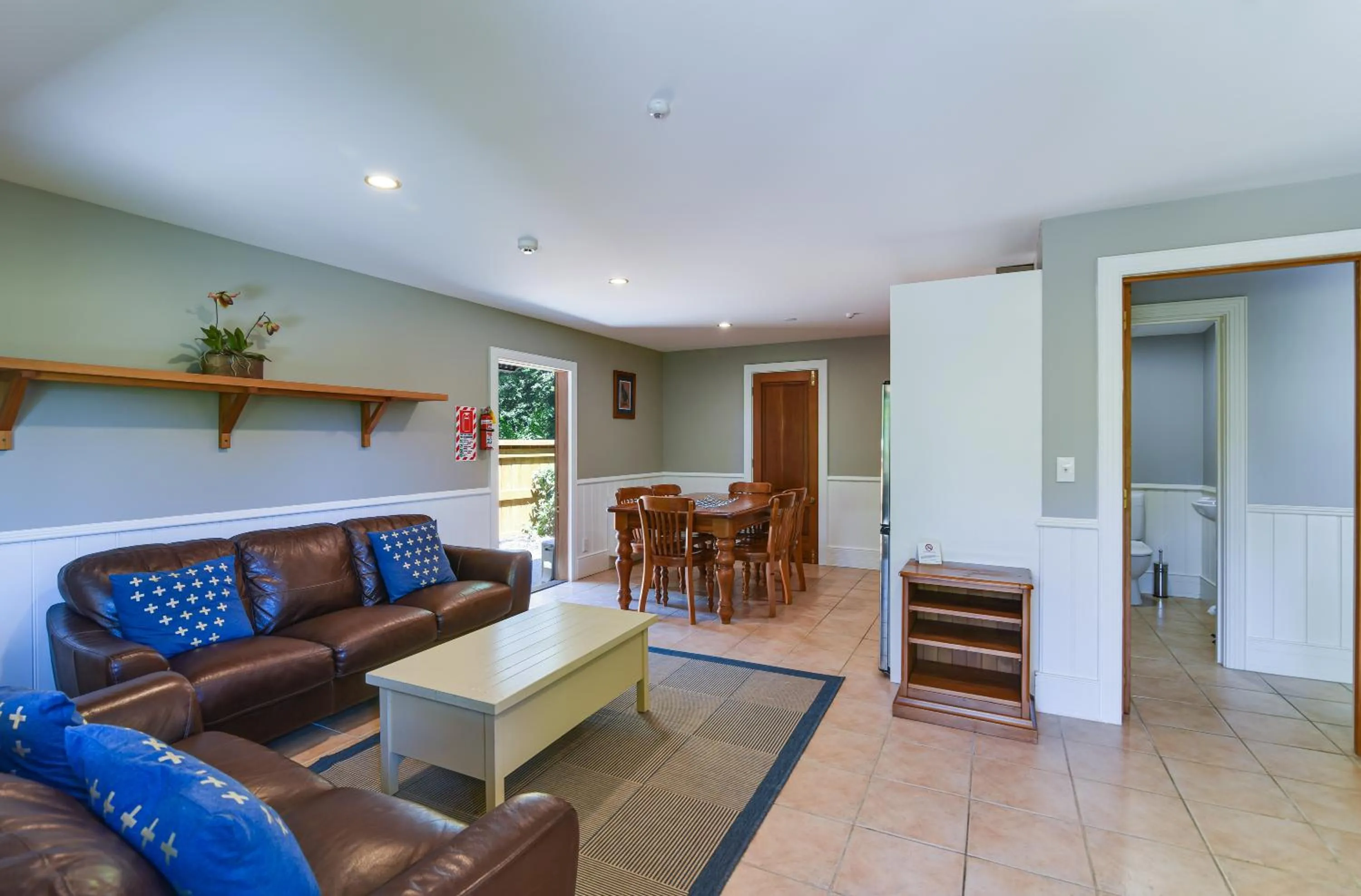 Manata Homestead & Lodge