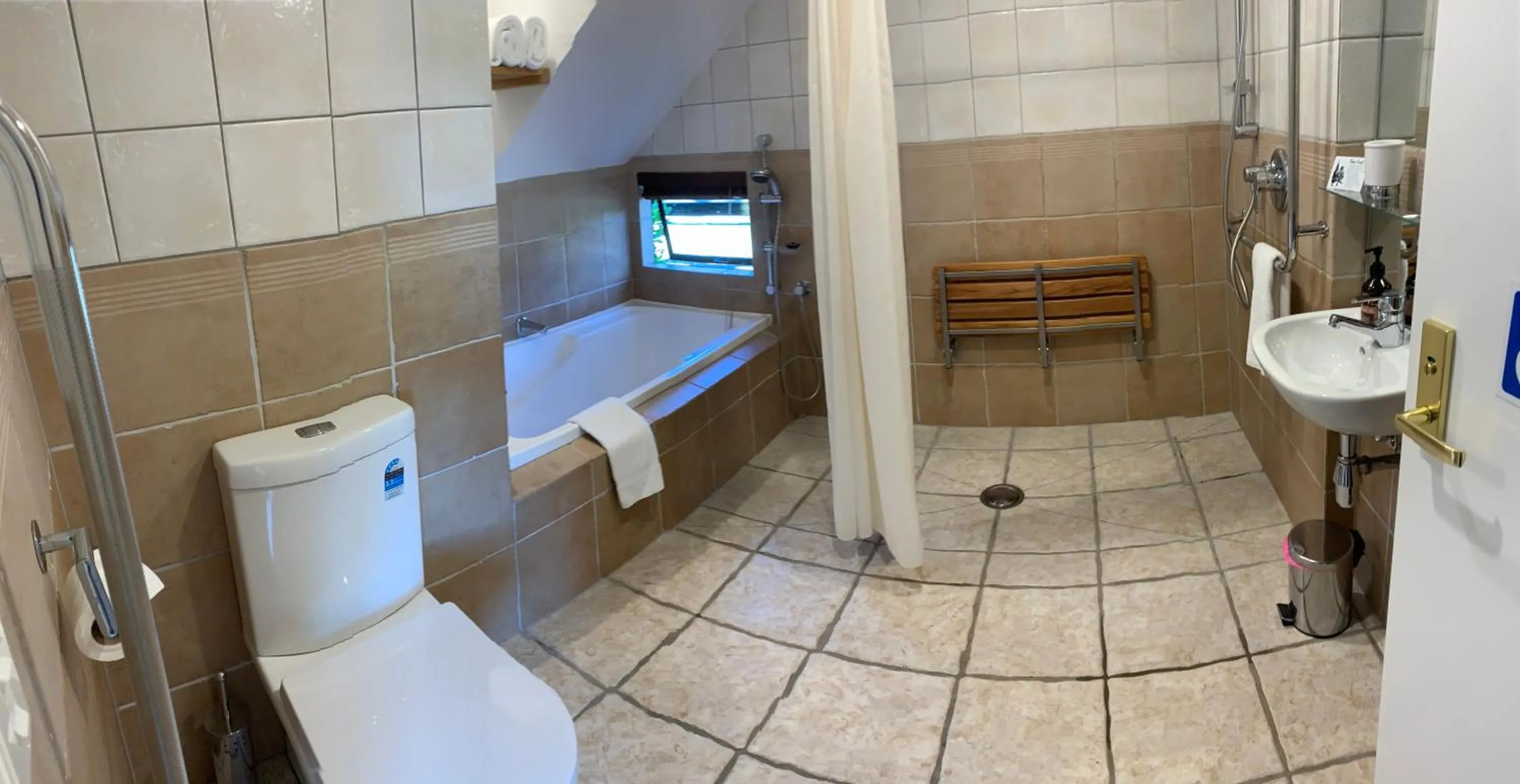 Facility for disabled guests in Manata Homestead & Lodge