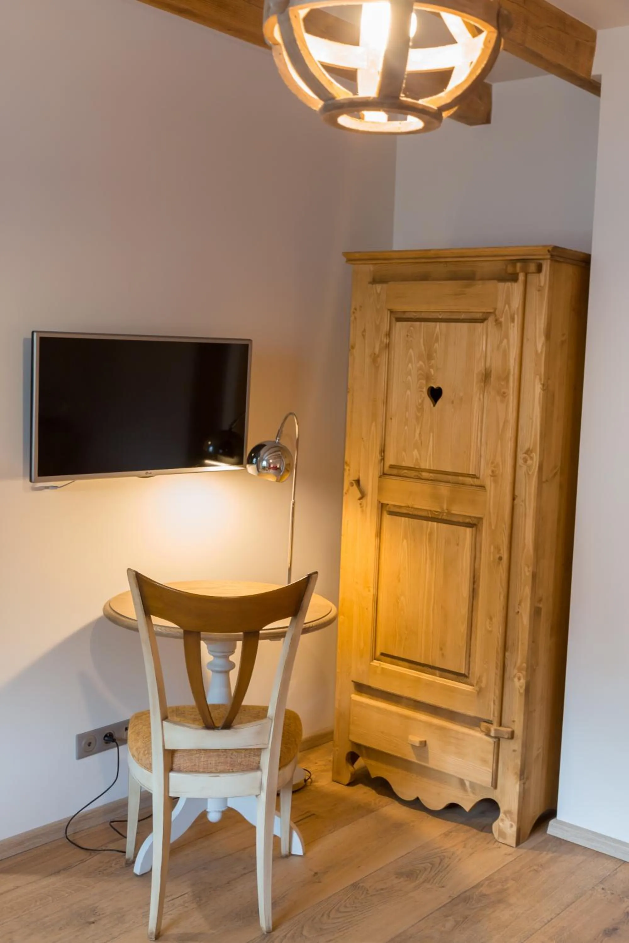 Bedroom in Les Chambres Chez Christine