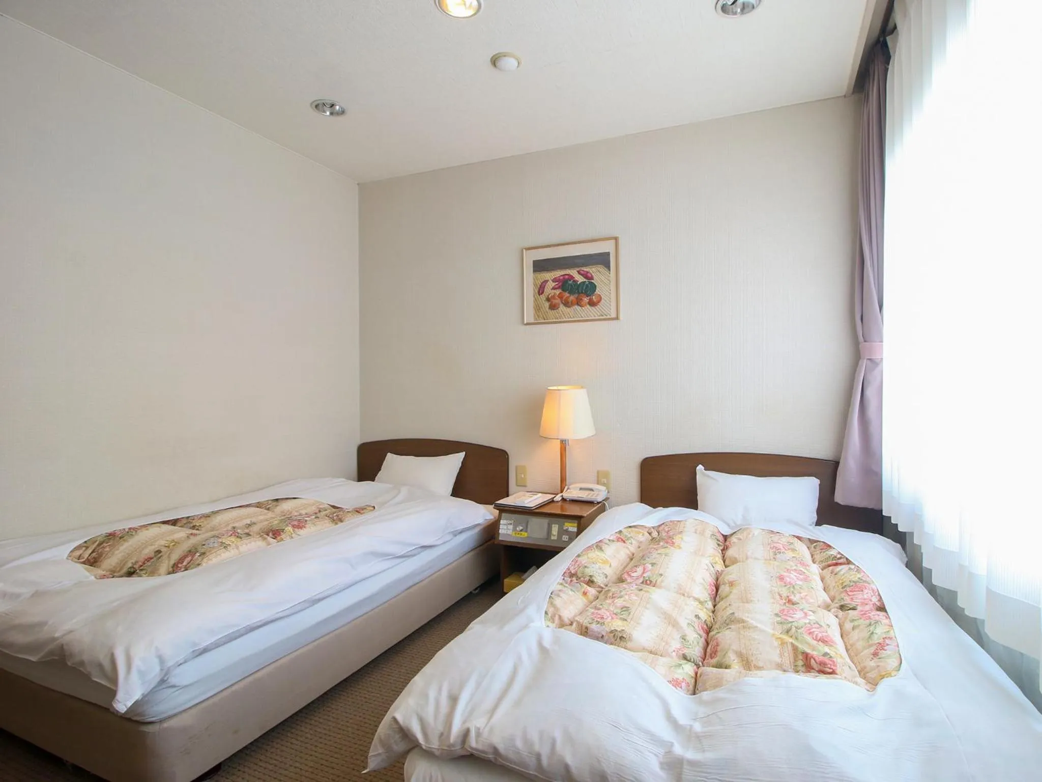 Photo of the whole room, Bed in Niitsuru Onsen Nda