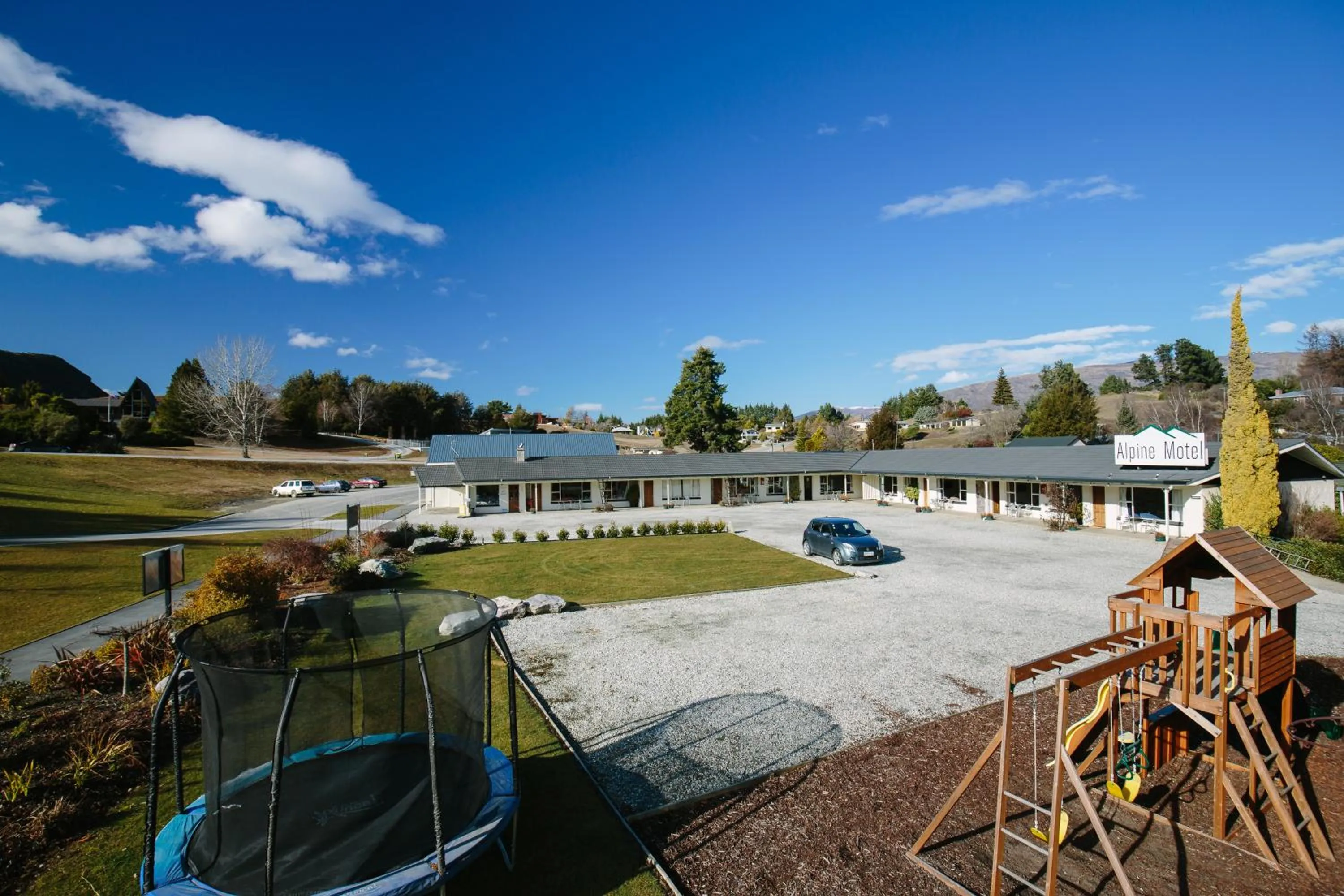Property building in Alpine Motel