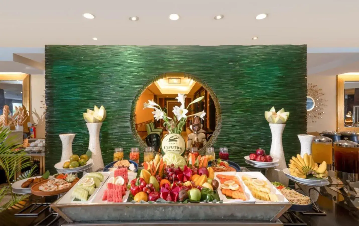 Restaurant/places to eat in Hotel Ciputra Semarang managed by Swiss-Belhotel International Restaurant/places to eat in Hotel Ciputra Semarang managed by Swiss-Belhotel International