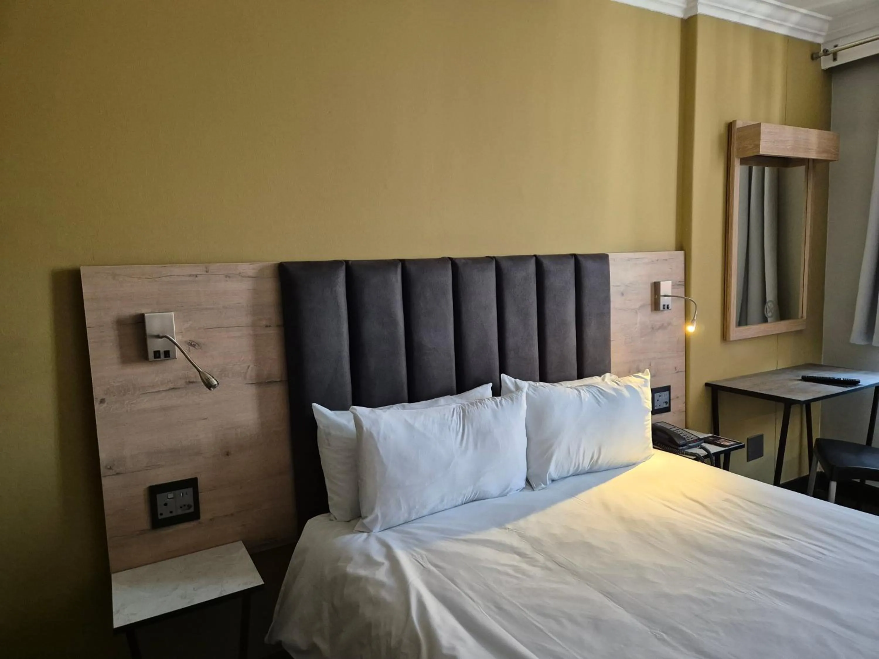 Bed in Manhattan Hotel