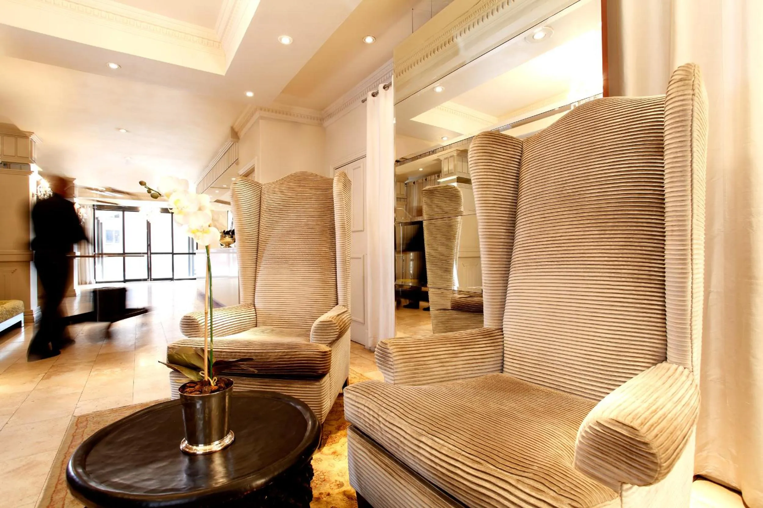 Lobby or reception in Manhattan Hotel