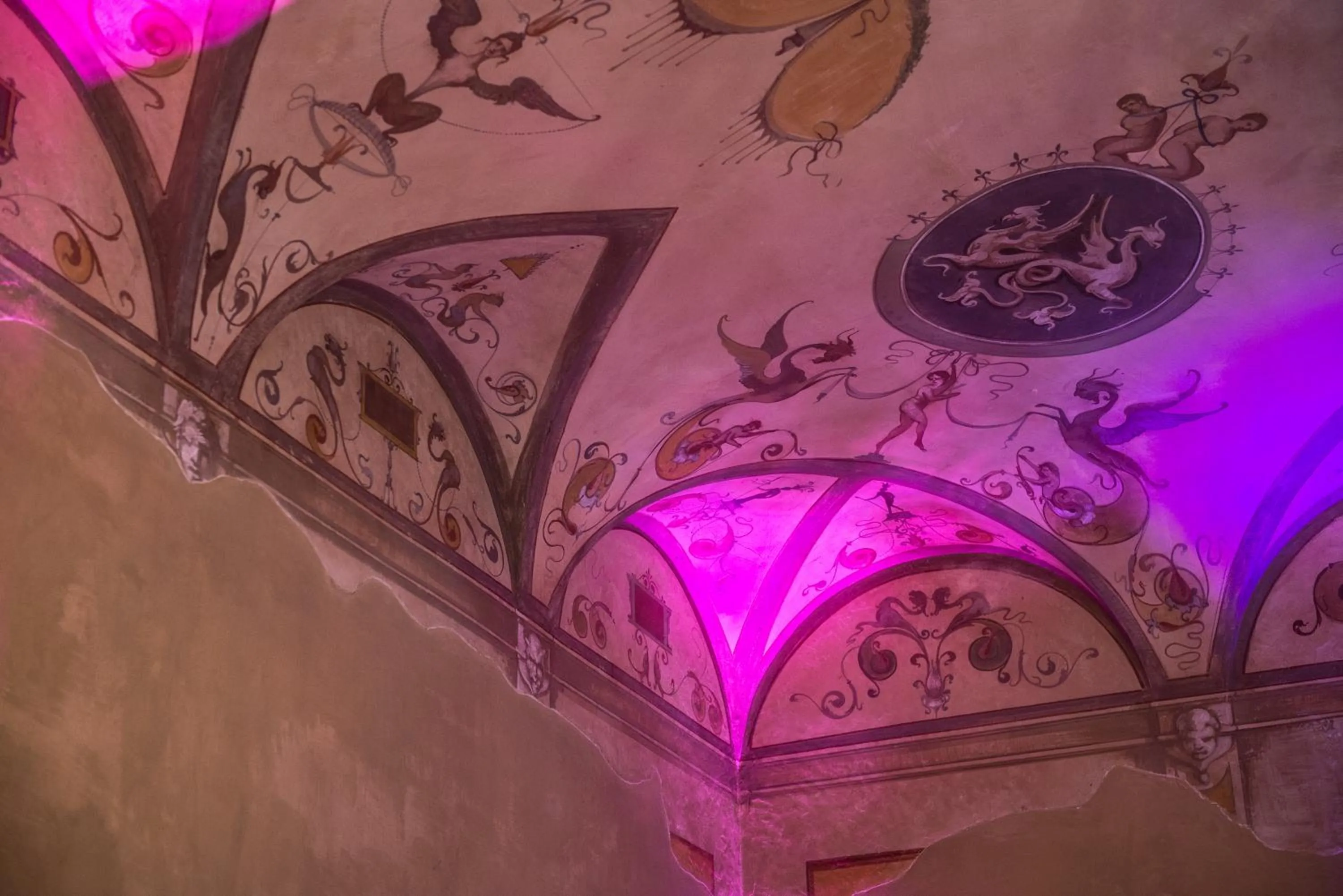 Decorative detail in Relais Castello Bevilacqua