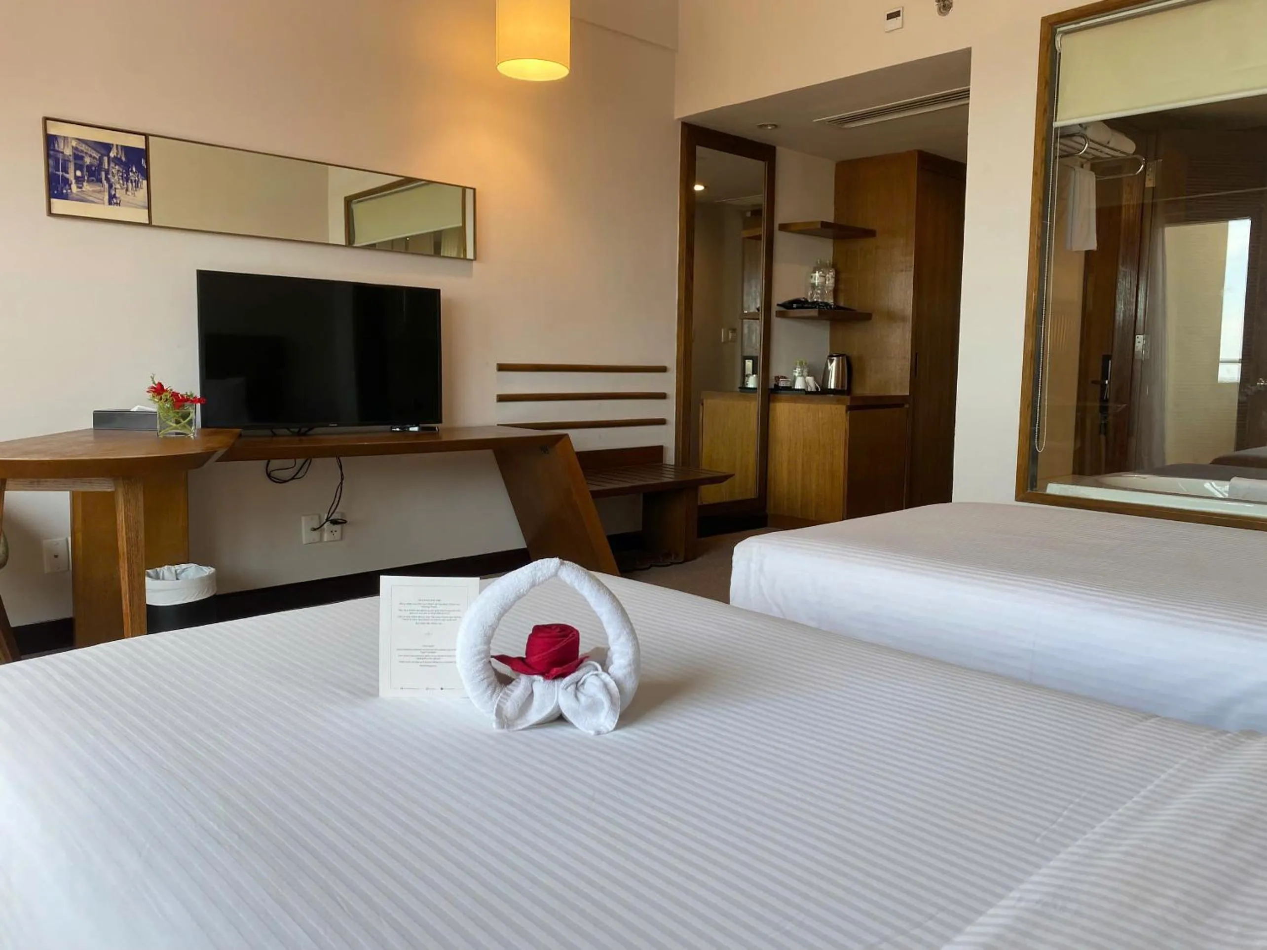 Bed in Muong Thanh Holiday Hue Hotel