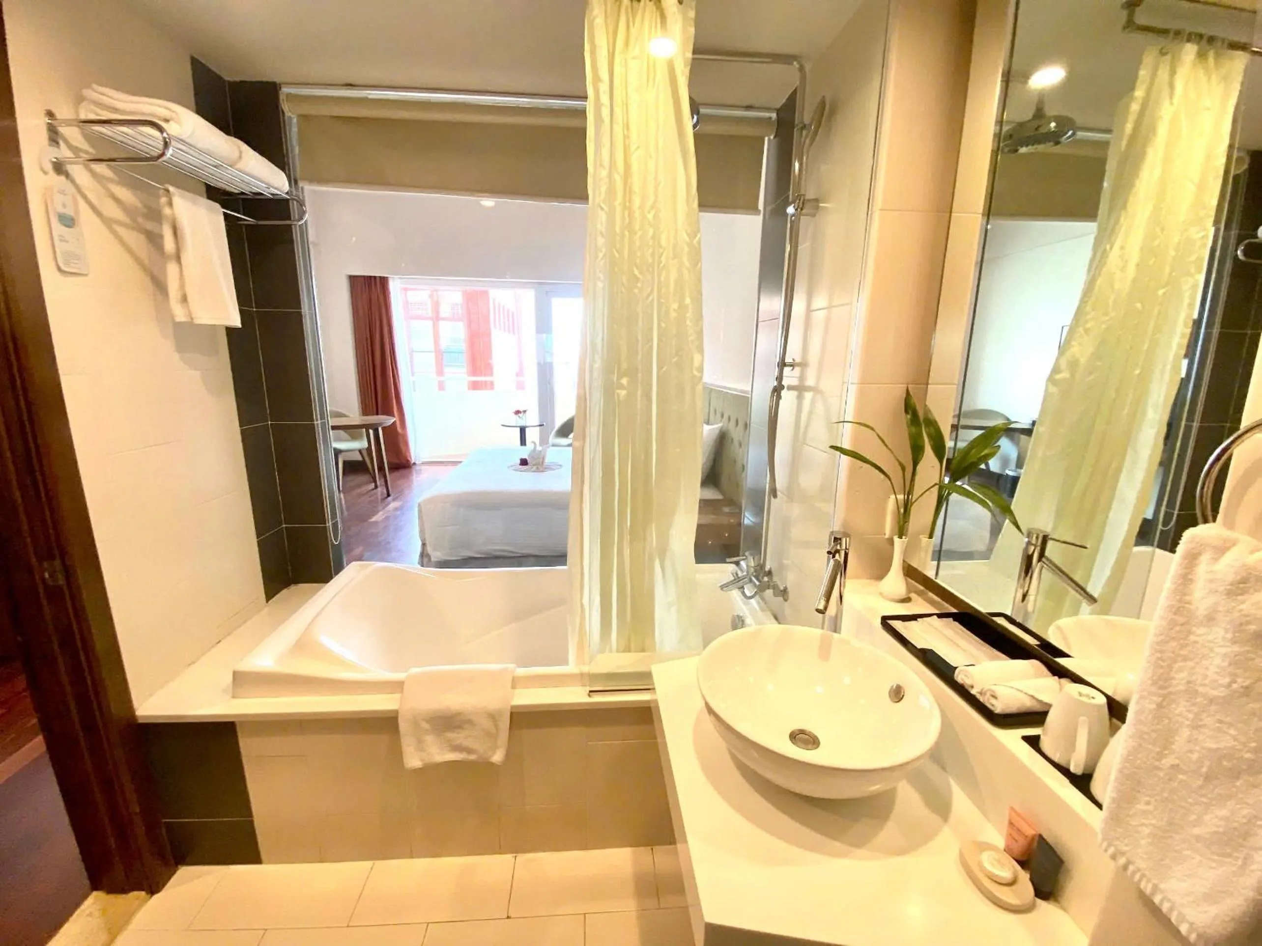 Shower in Muong Thanh Holiday Hue Hotel
