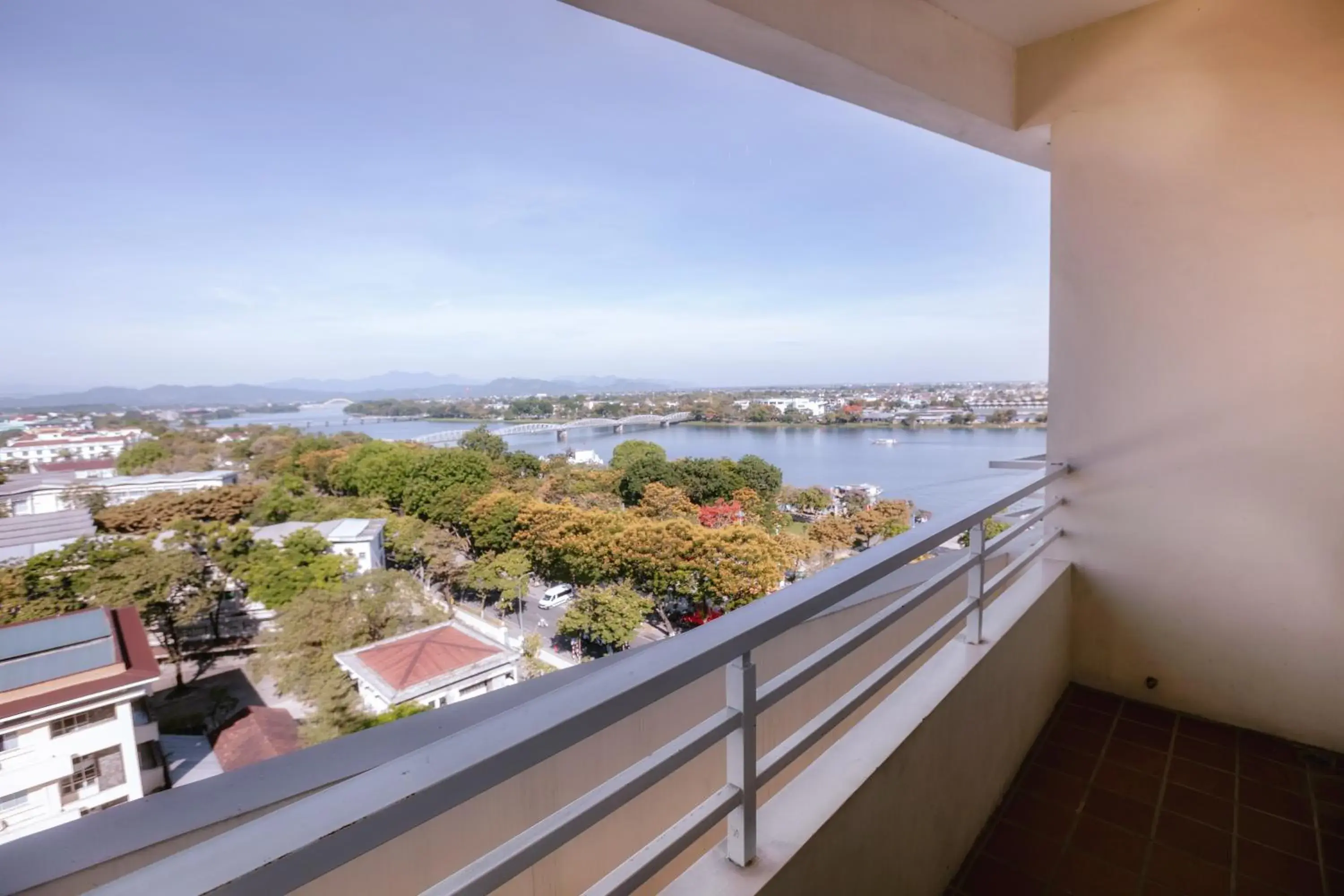 River view in Muong Thanh Holiday Hue Hotel River view in Muong Thanh Holiday Hue Hotel