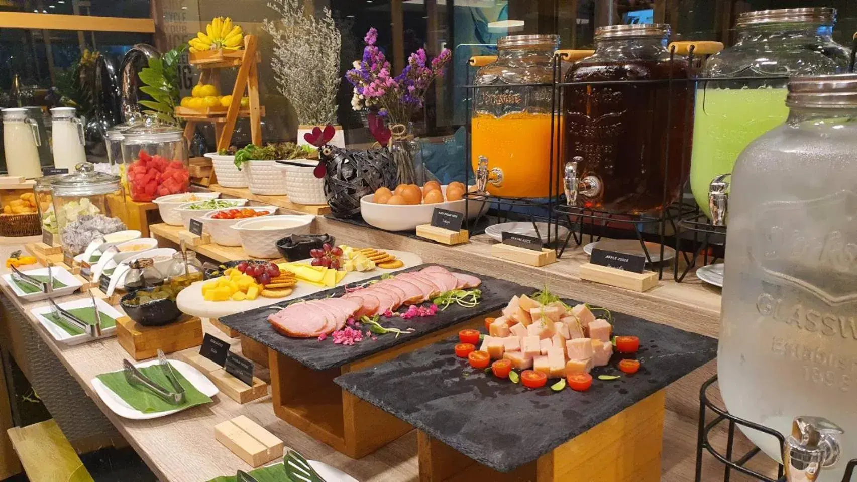 Breakfast in The Rock Hua Hin Beachfront Spa Resort Breakfast in The Rock Hua Hin Beachfront Spa Resort