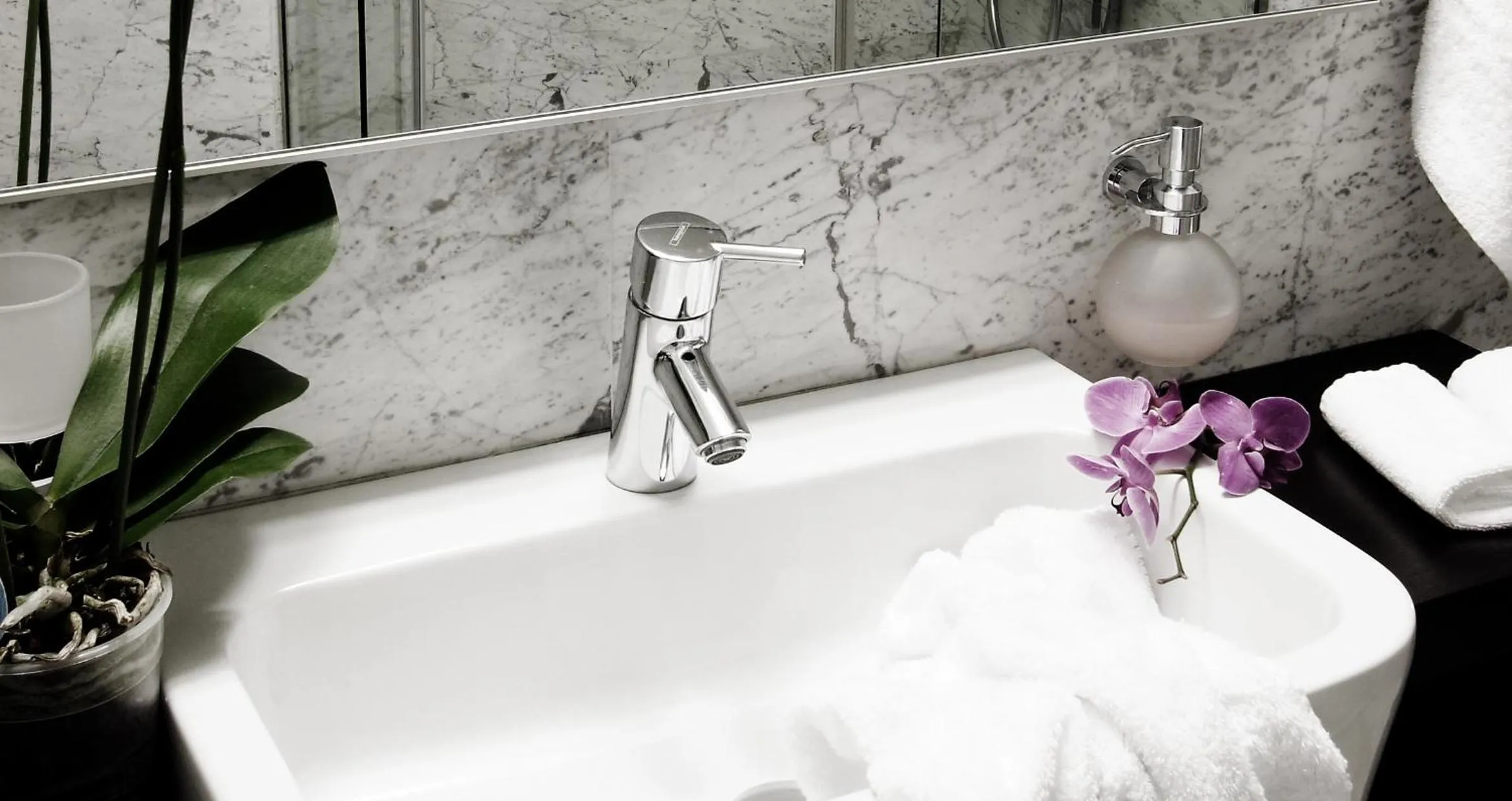 Bathroom in Nafs Hotel