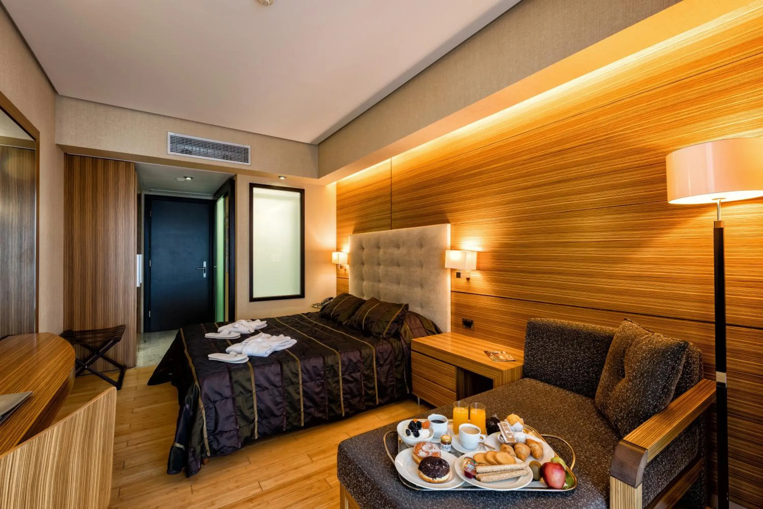 Deluxe Double Room with Sea View in Nafs Hotel Deluxe Double Room with Sea View in Nafs Hotel