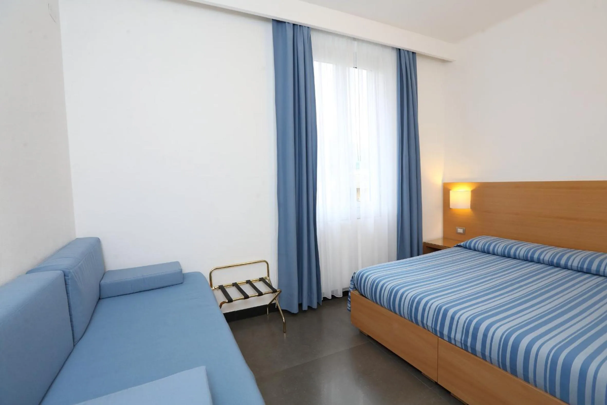 Bedroom, Bed in Hotel Genova