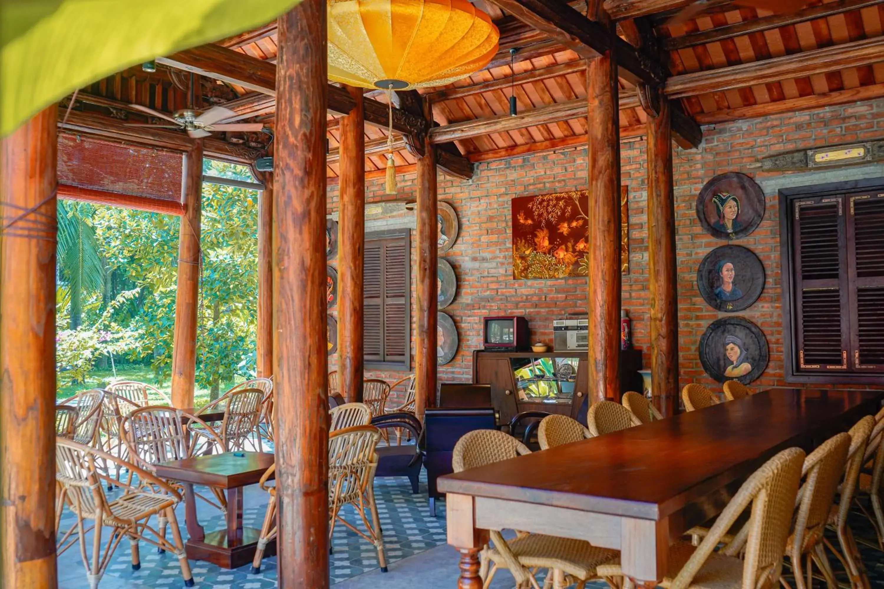 Restaurant/places to eat in Furama Resort Danang Restaurant/places to eat in Furama Resort Danang