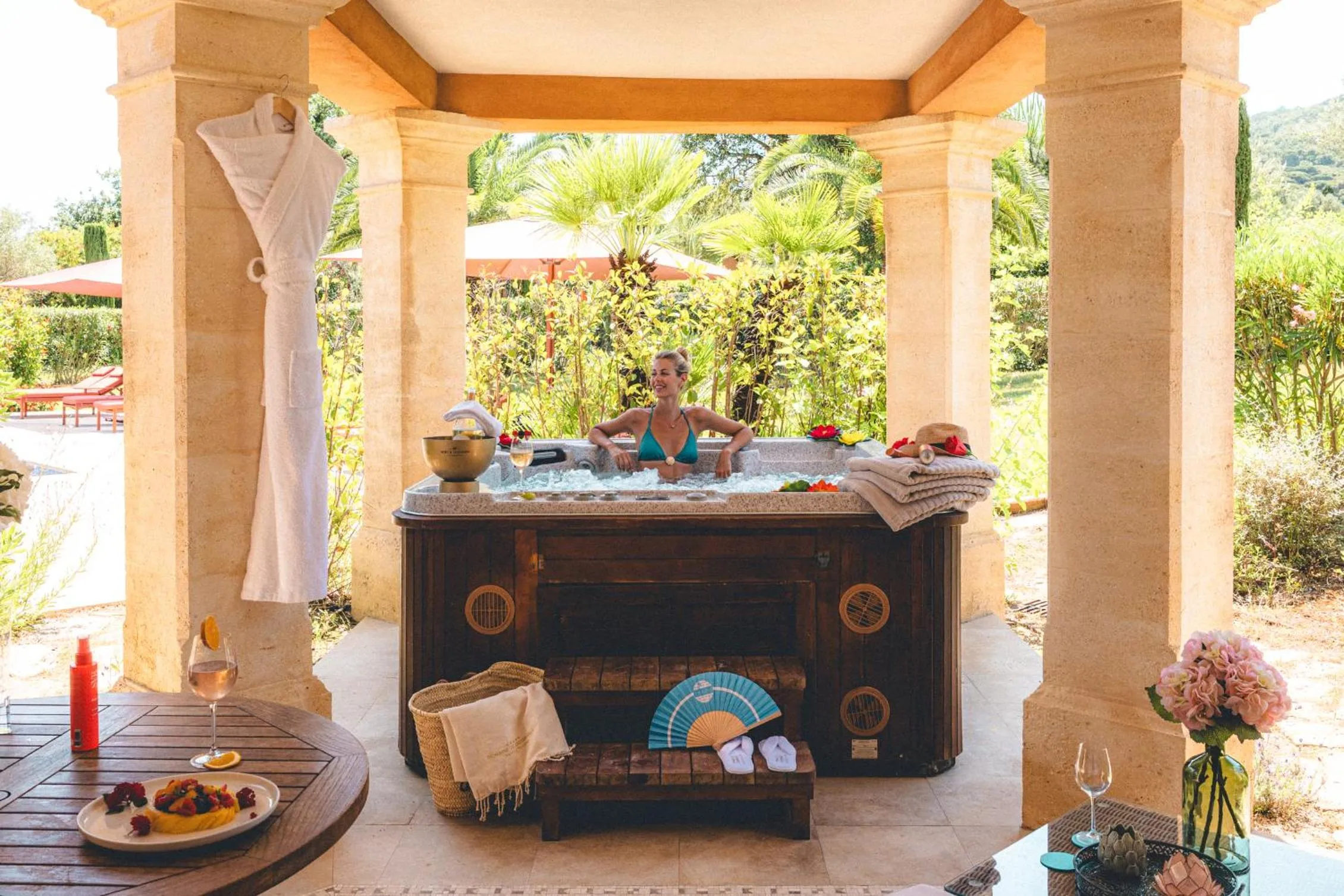 Spa and wellness centre/facilities in Domaine de l'Astragale