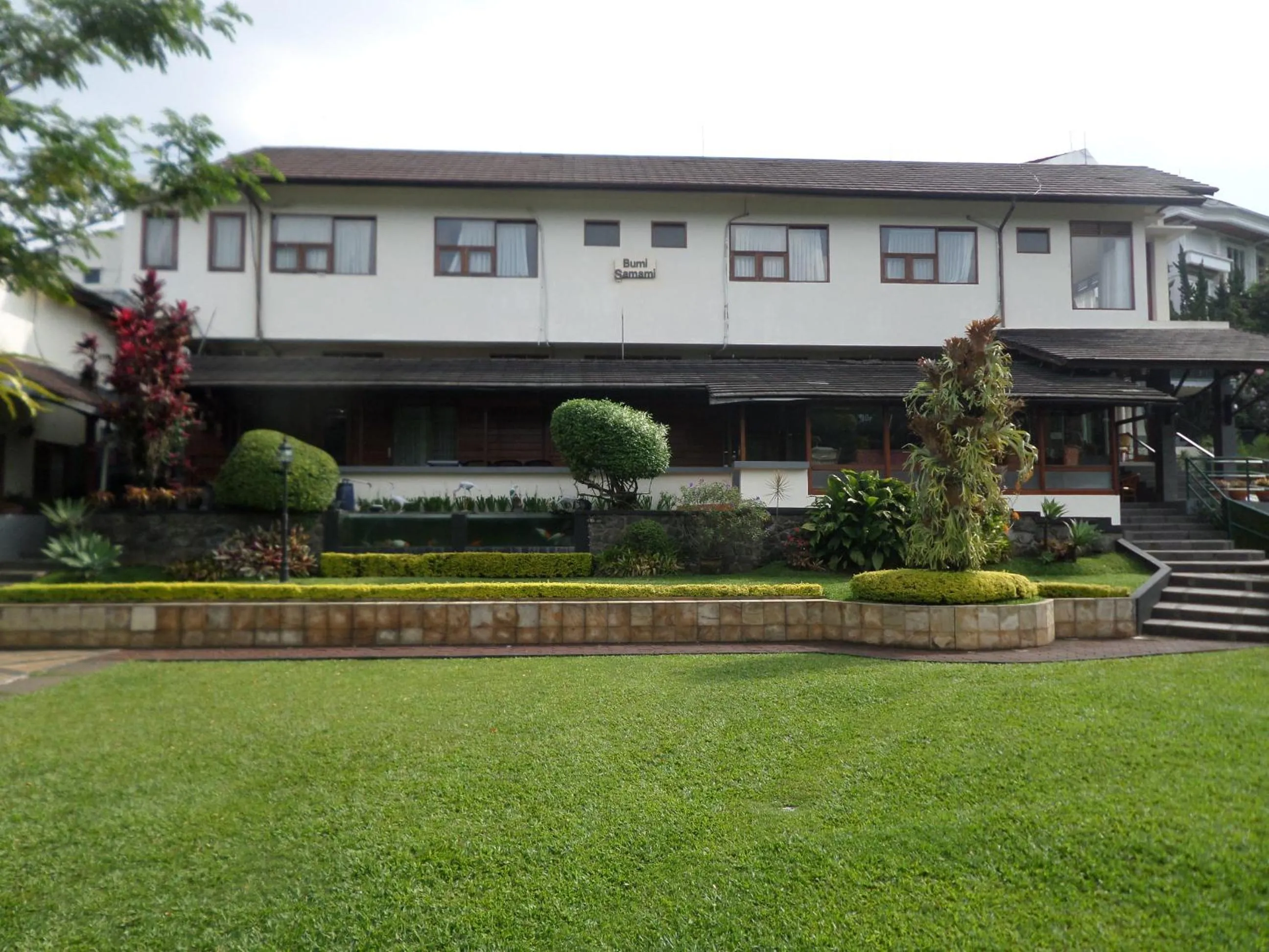 Facade/entrance in Samami Garden