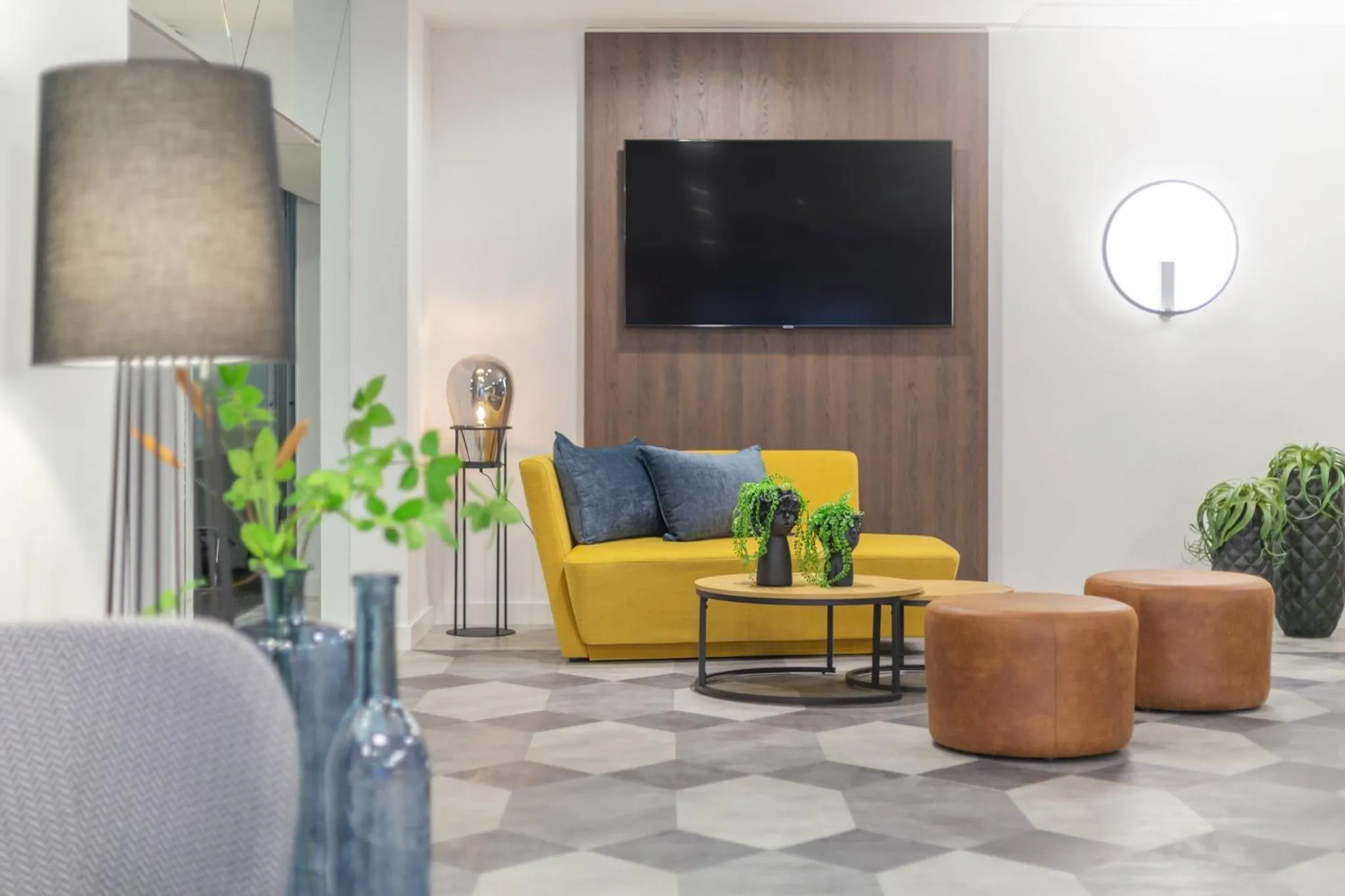 Property building in Garner Hotel Elmshorn by IHG