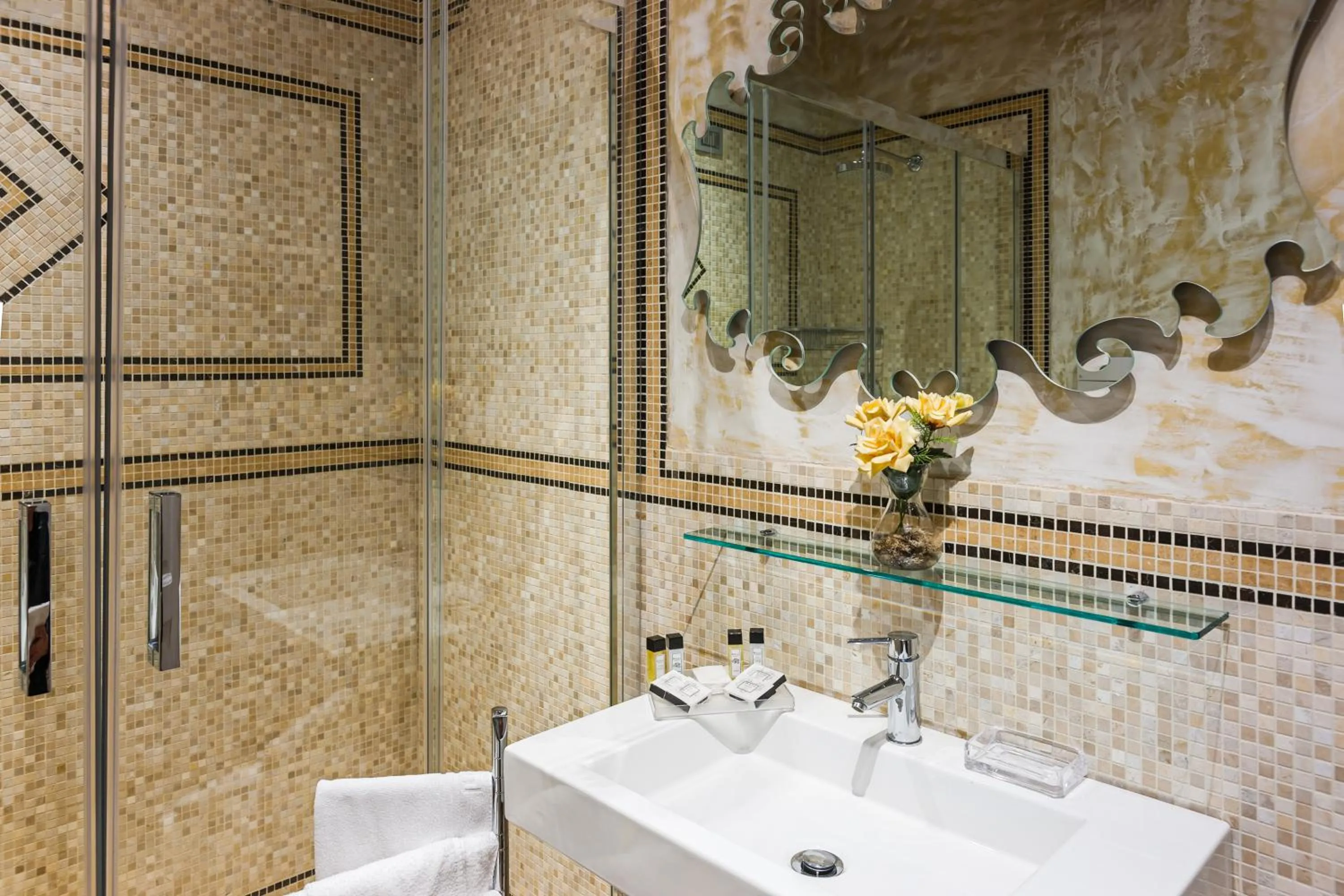 Bathroom in Antica Residenza Dell'Angelo