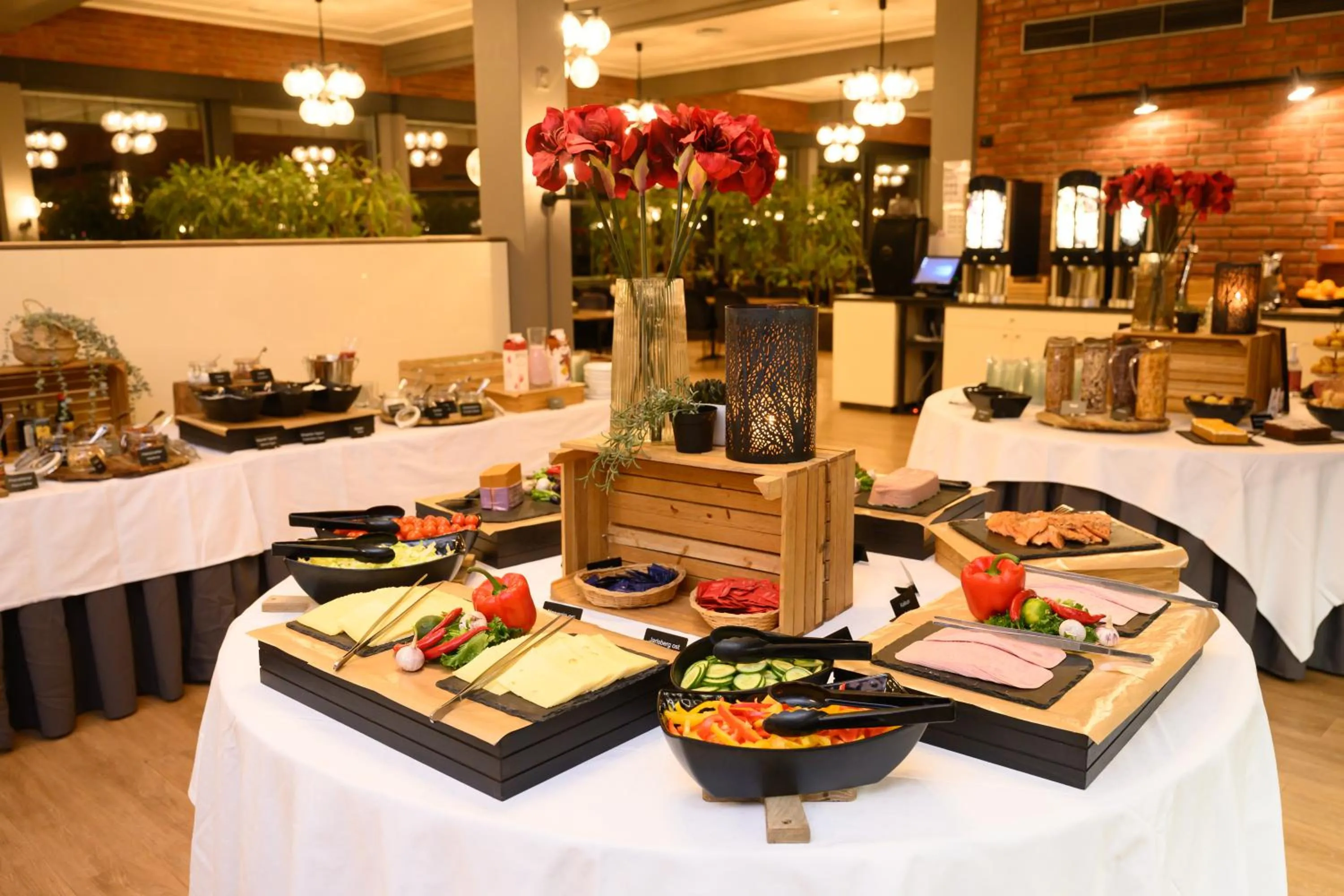 Restaurant/places to eat in Beito Resort Hotel