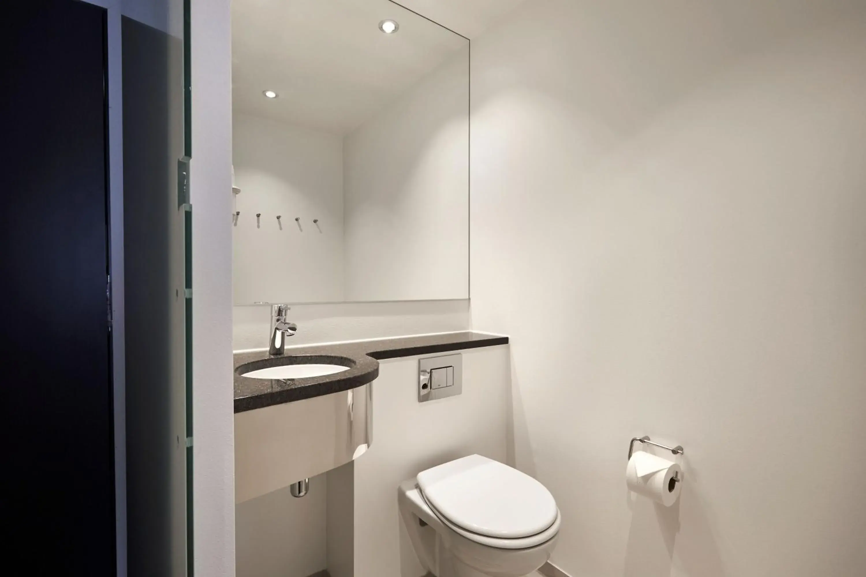 4 Bed Private Room in Steel House Copenhagen 4 Bed Private Room in Steel House Copenhagen