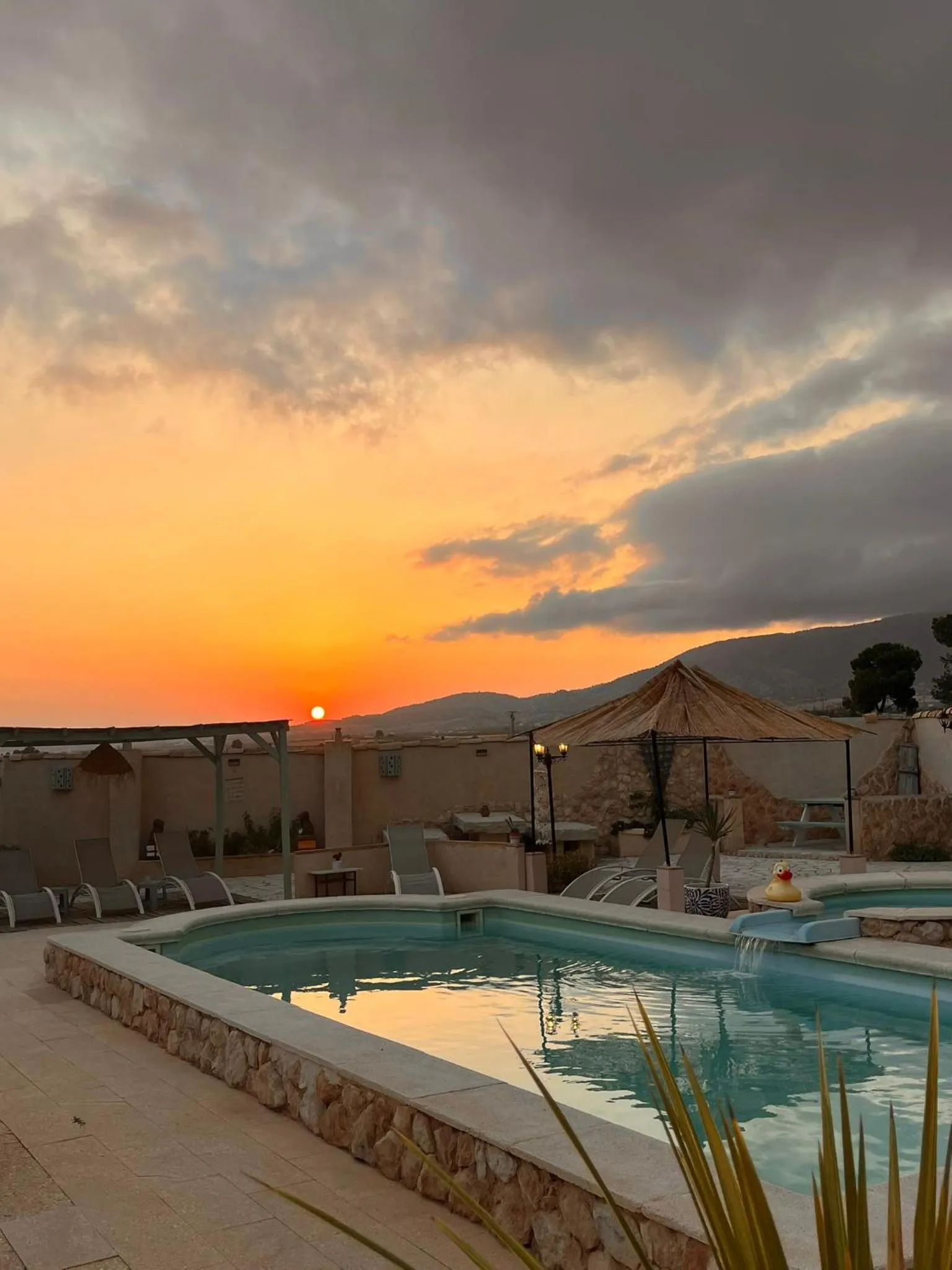 Swimming pool in Casa Rural Ubeda - B&B - Pinoso-Alicante