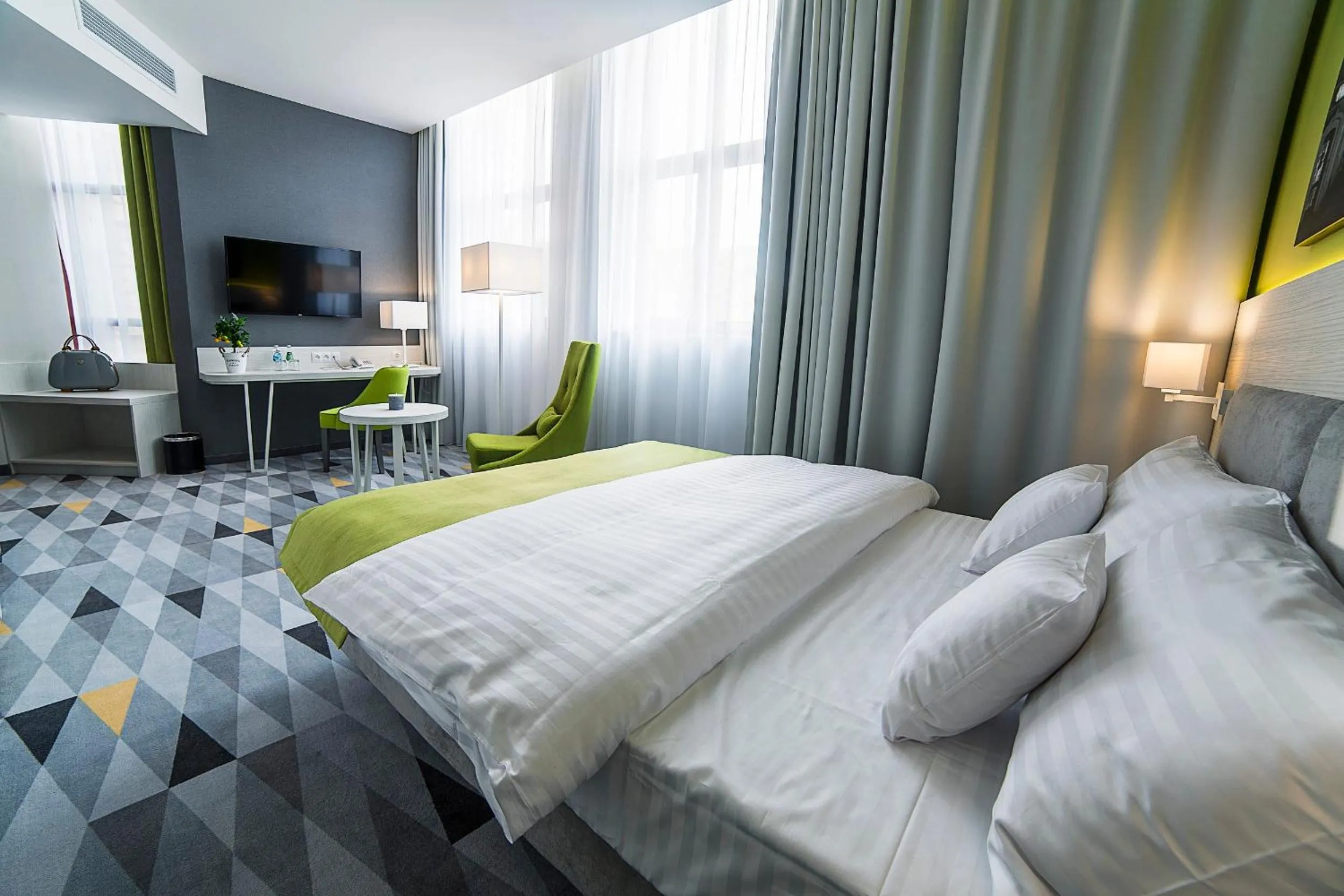 Photo of the whole room, Bed in Hotel Metropolitan