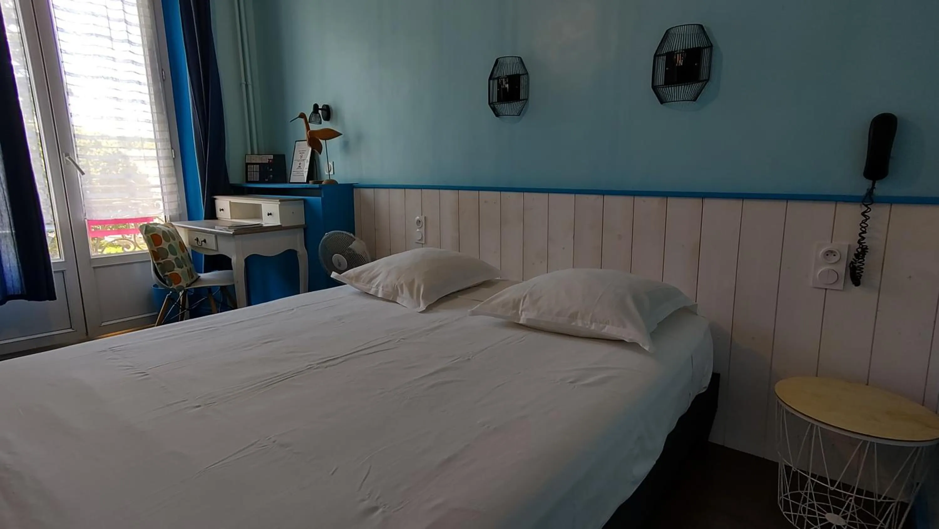 Bed in Hotel Le Colibri