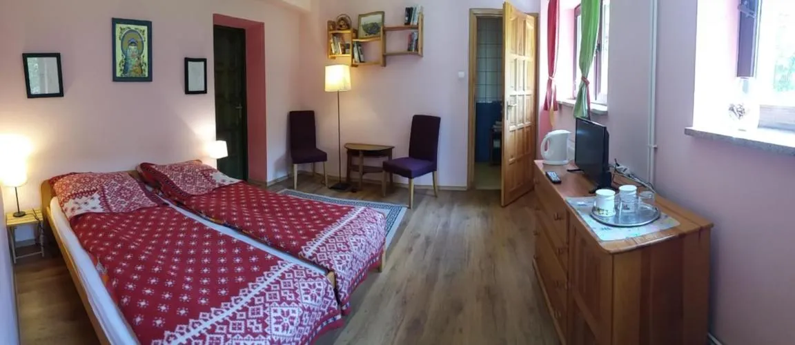 Bed in Willa Mirabelka