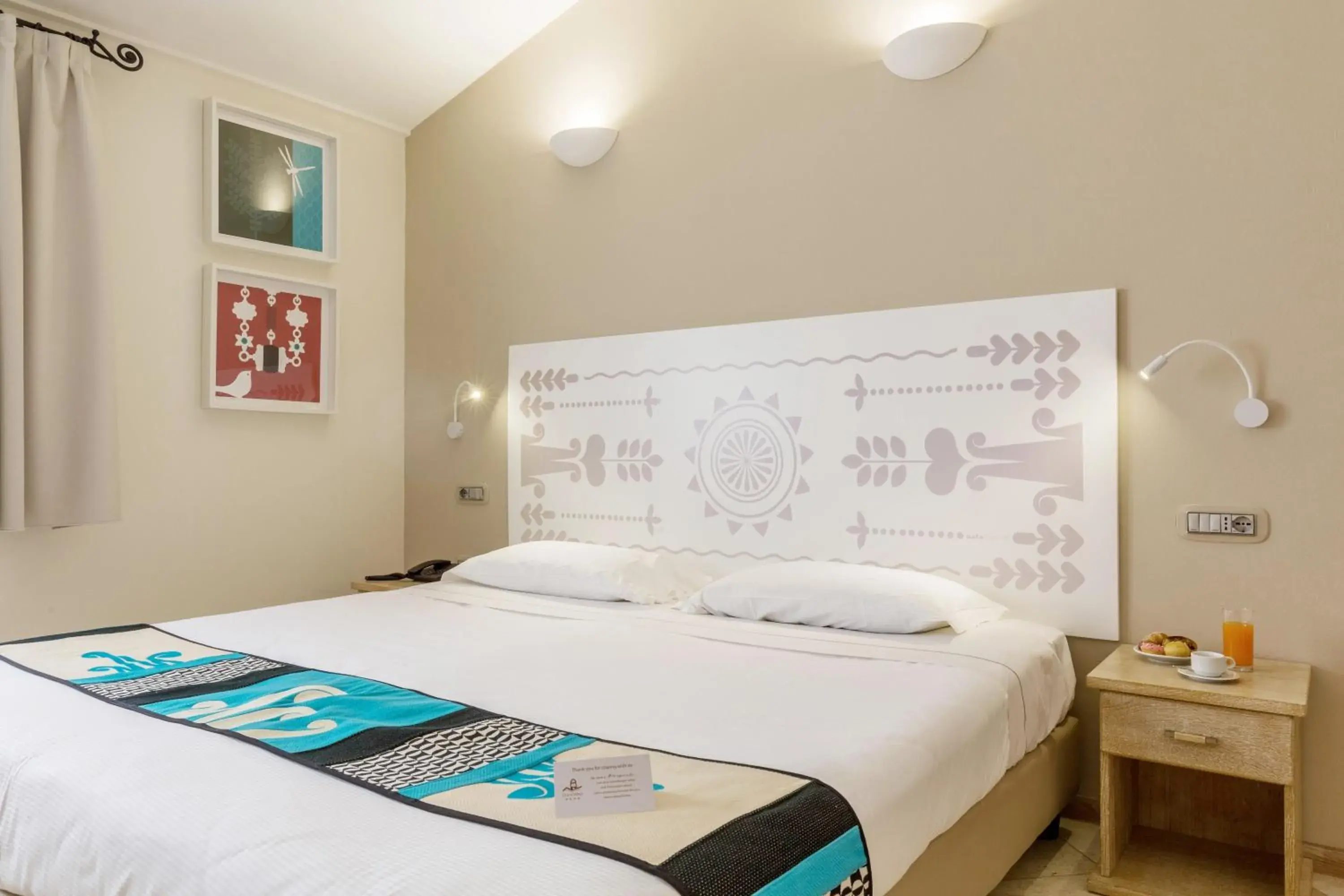 Superior Double or Twin Room in Hotel Domomea Superior Double or Twin Room in Hotel Domomea