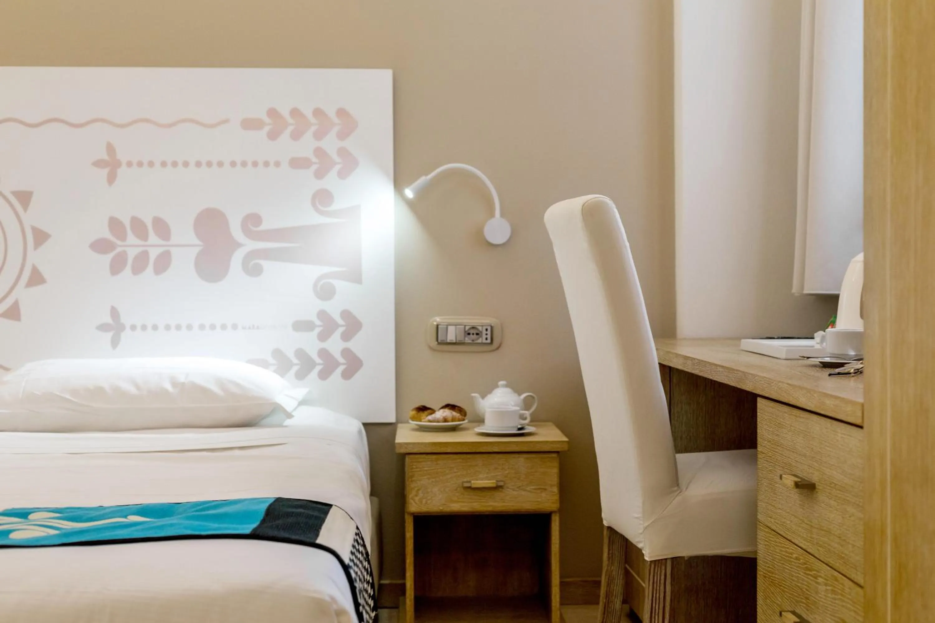 Photo of the whole room, Bed in Hotel Domomea