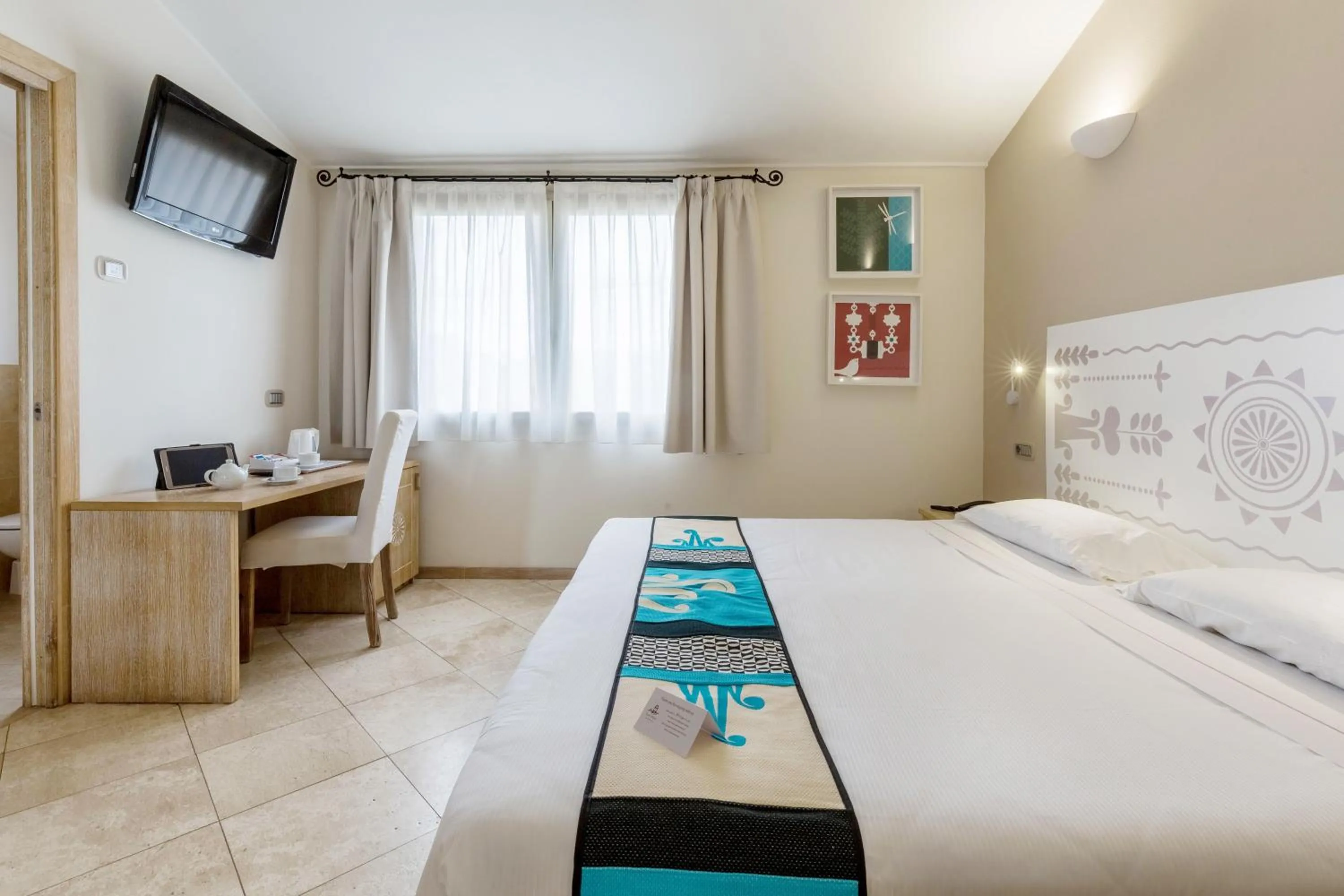 Photo of the whole room, Bed in Hotel Domomea