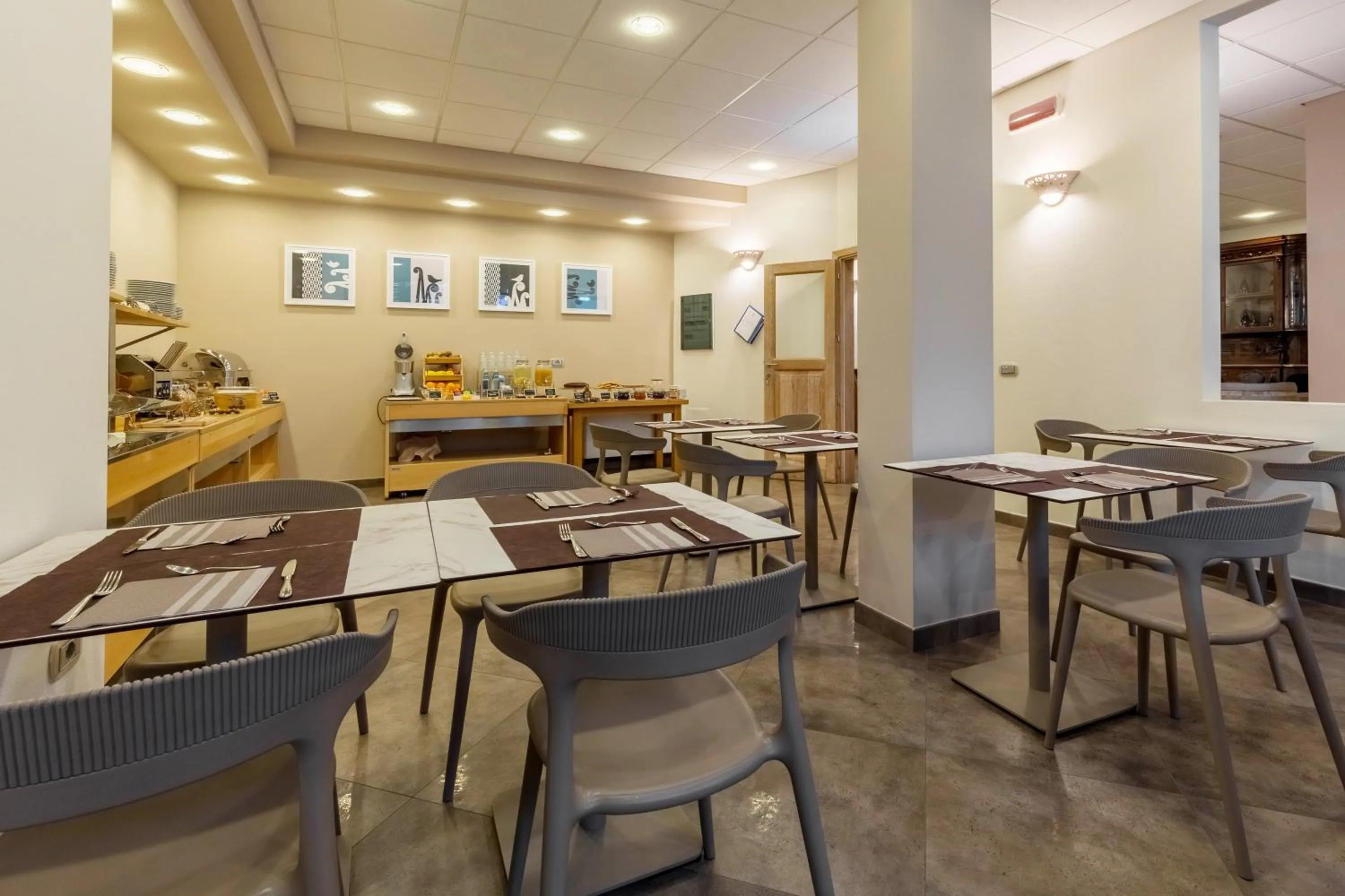 Breakfast in Hotel Domomea