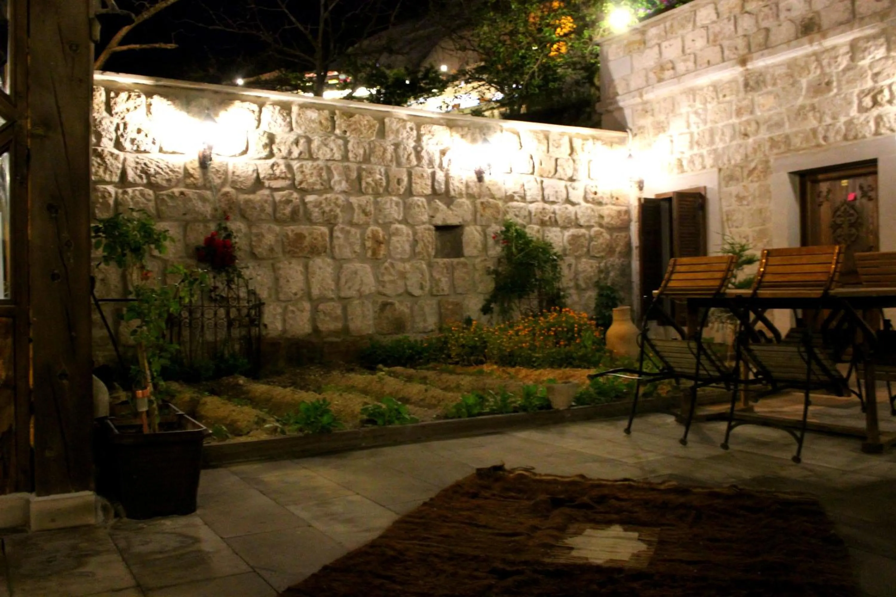 Garden view in Guzide Cave Hotel