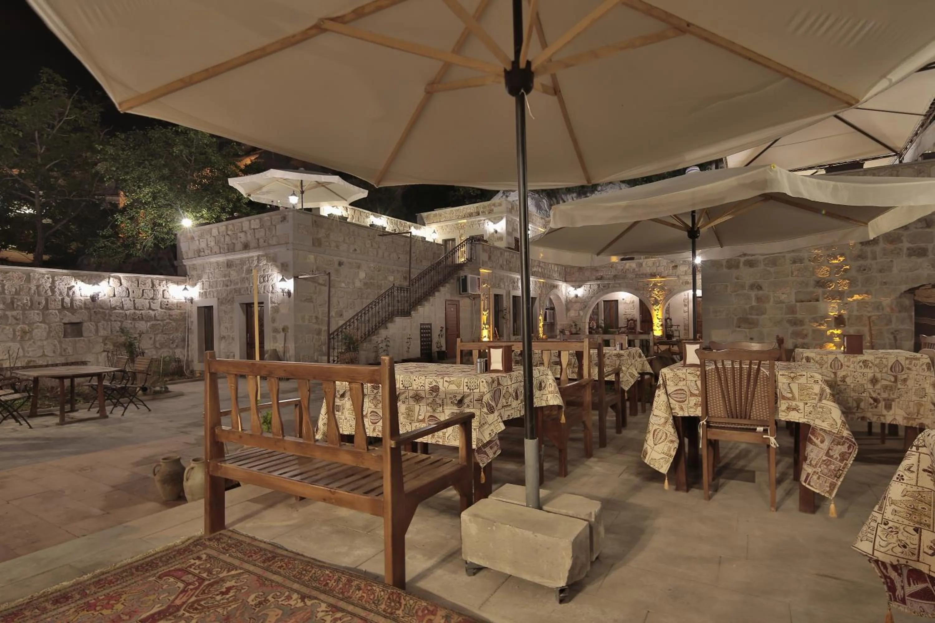 Restaurant/places to eat in Guzide Cave Hotel