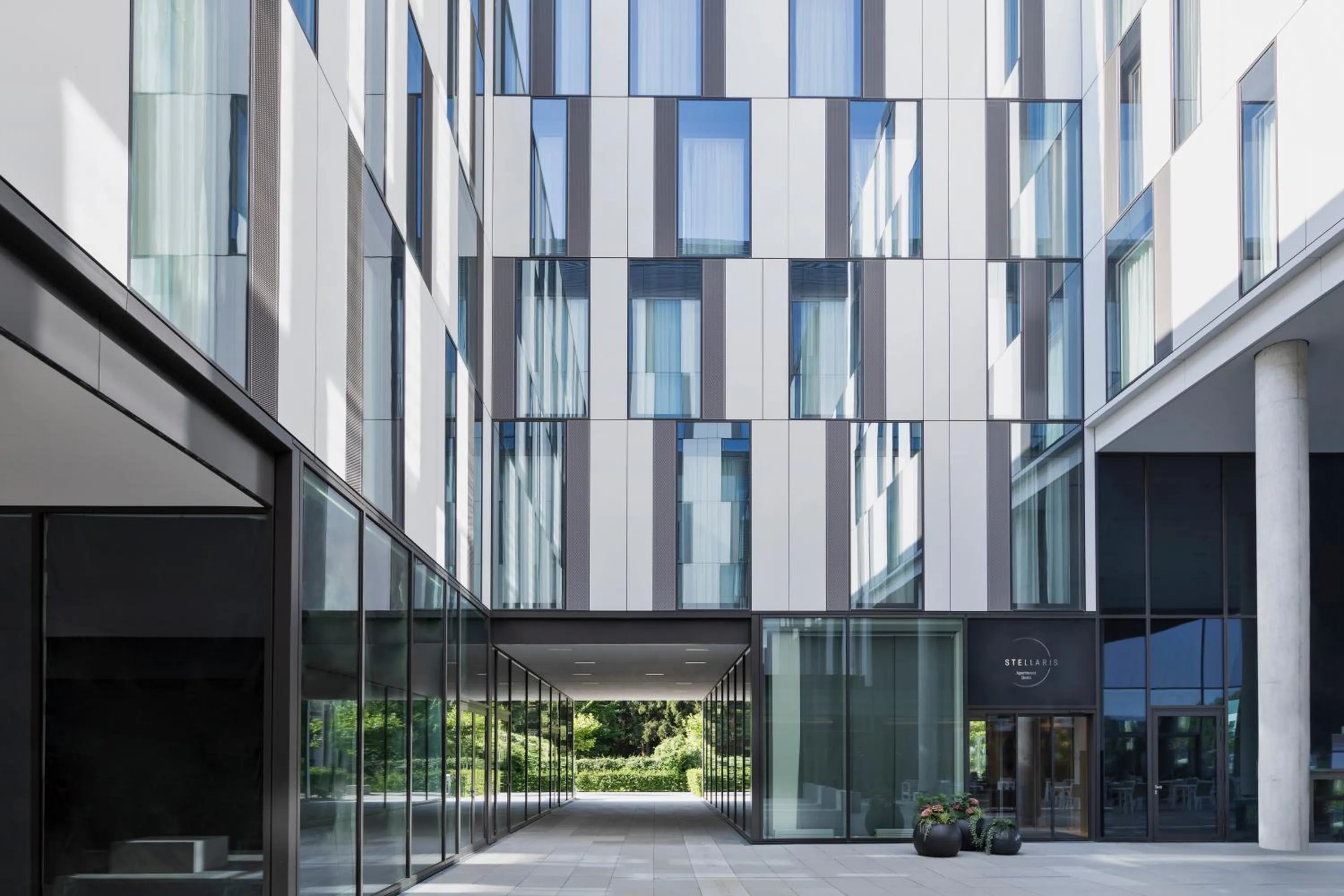 Facade/entrance in Stellaris Apartment Hotel