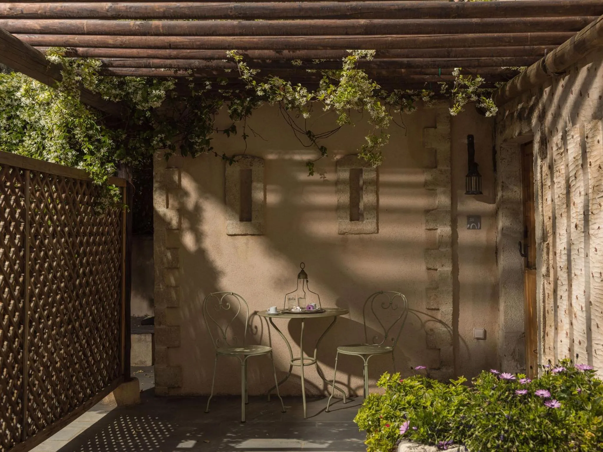 Patio in Kinsterna Hotel