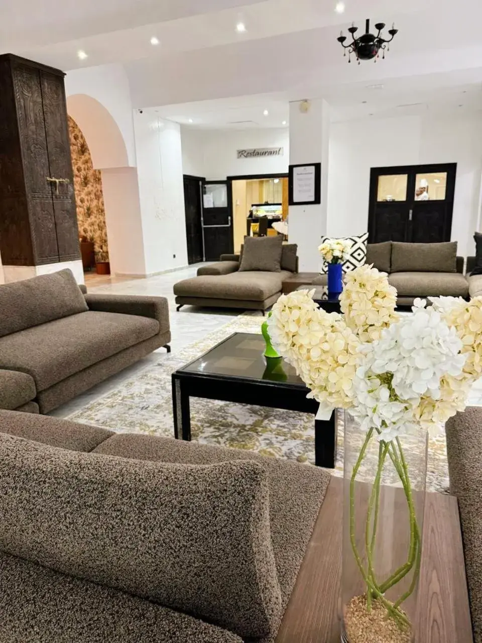 Living room in Oasis Hotel & Spa Living room in Oasis Hotel & Spa