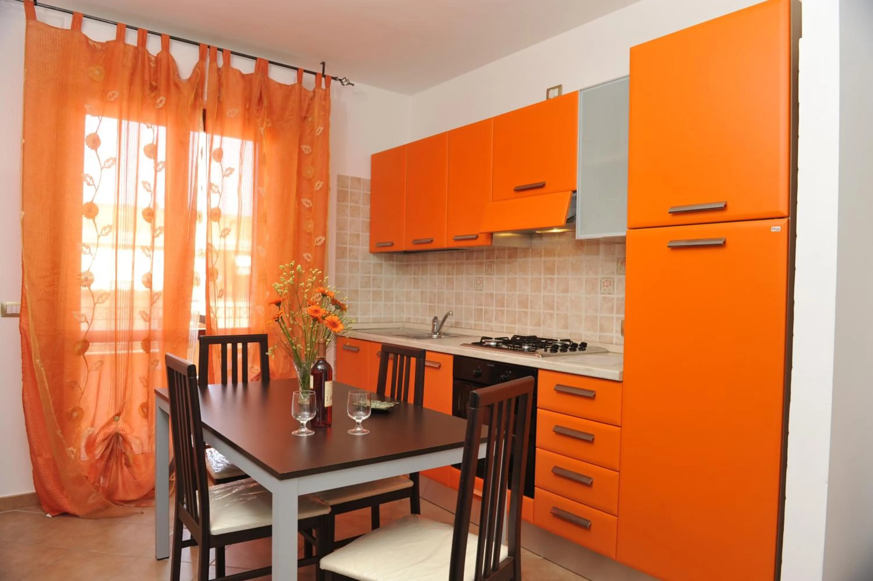 Kitchen or kitchenette in KaRol Casa Vacanze